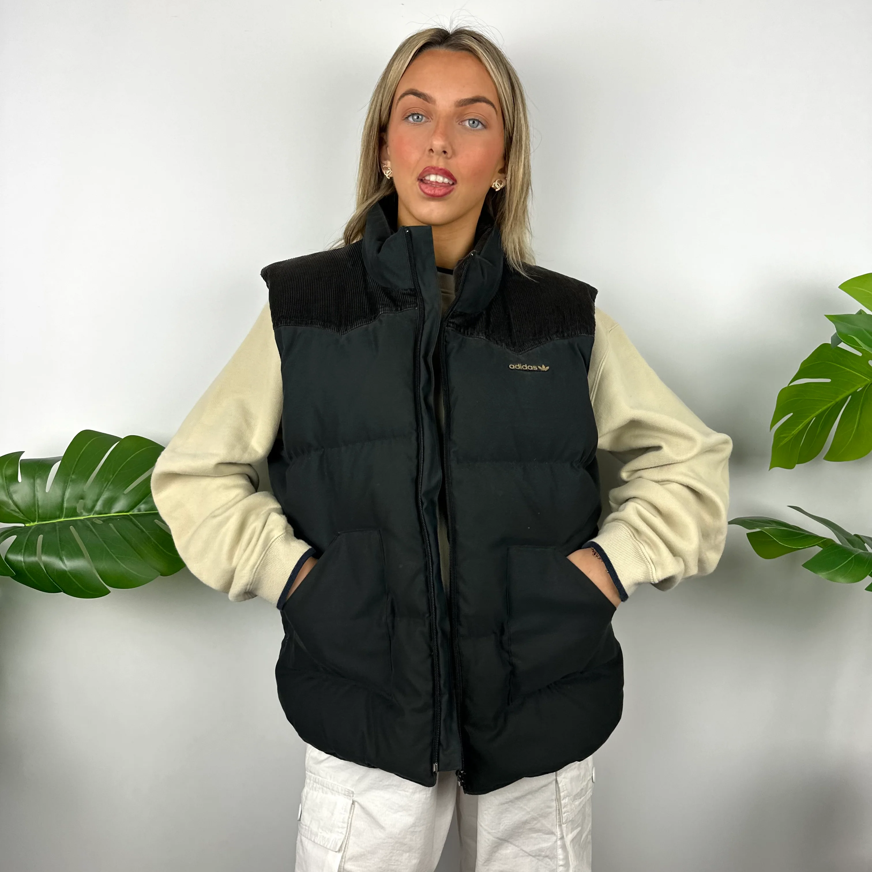 Adidas Black Embroidered Spell Out Puffer Gilet (L) - Image 4