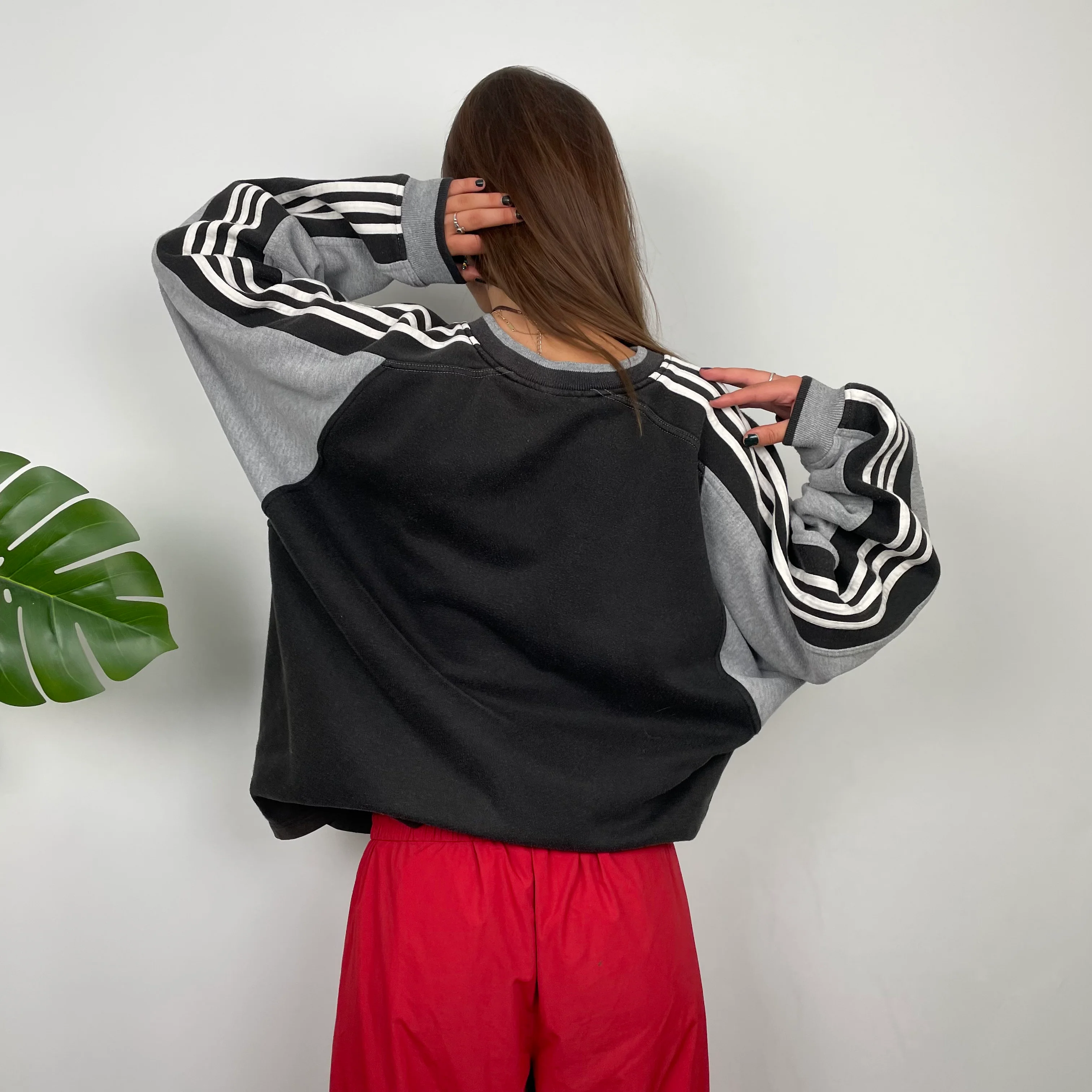 Adidas Black & Grey Embroidered Spell Out Sweatshirt (M) - Image 3