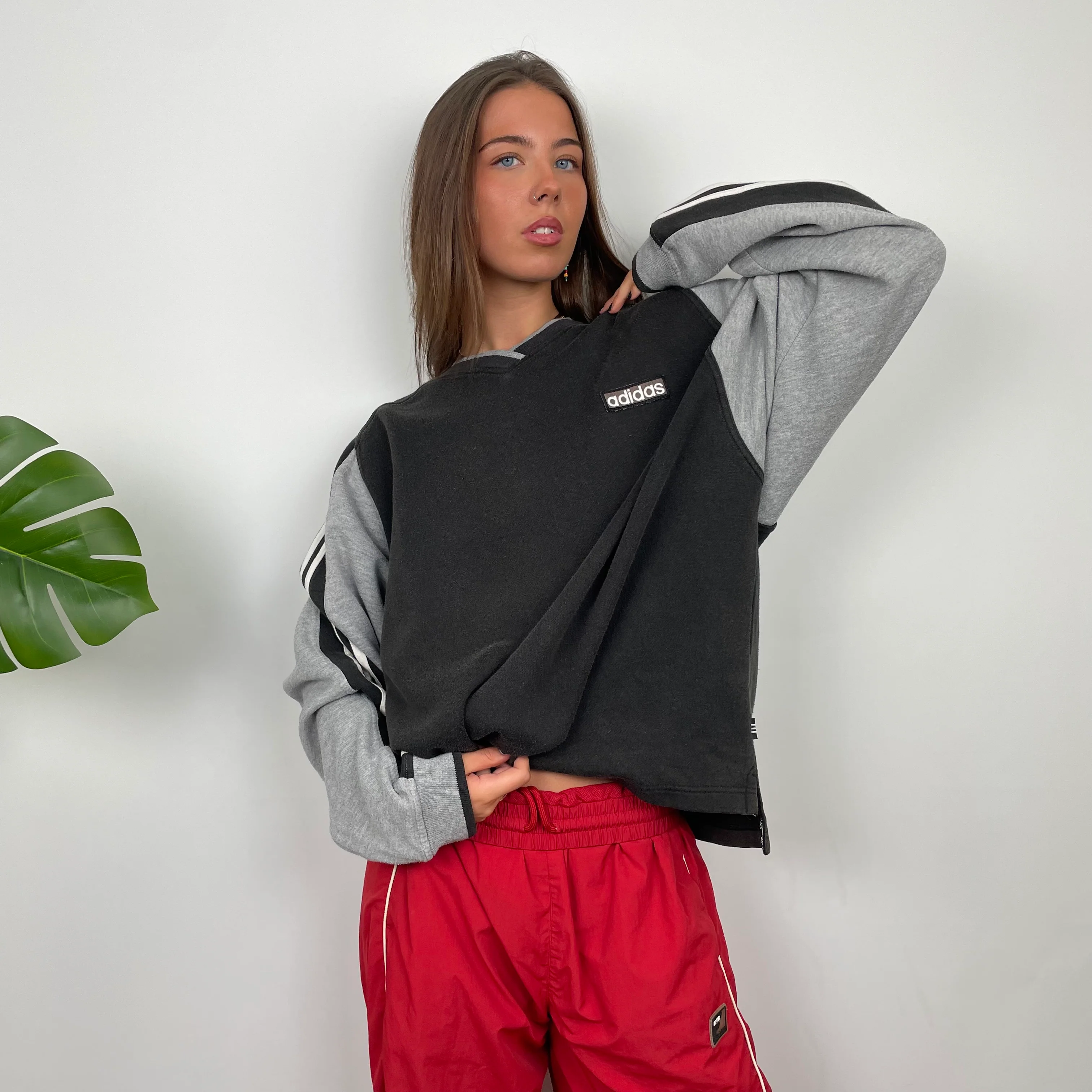 Adidas Black & Grey Embroidered Spell Out Sweatshirt (M) - Image 4