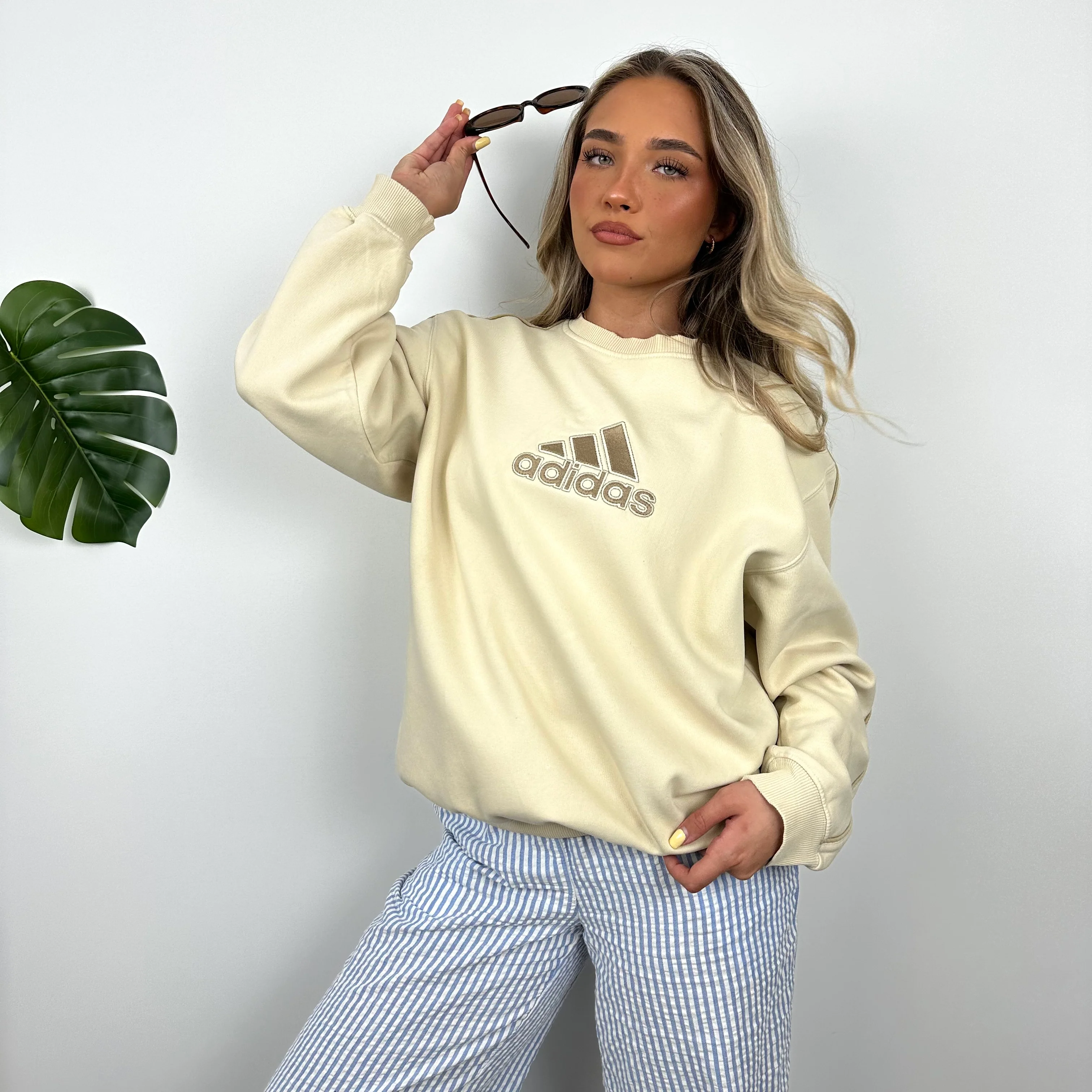 Adidas Cream Embroidered Spell Out Sweatshirt (M) - Image 3