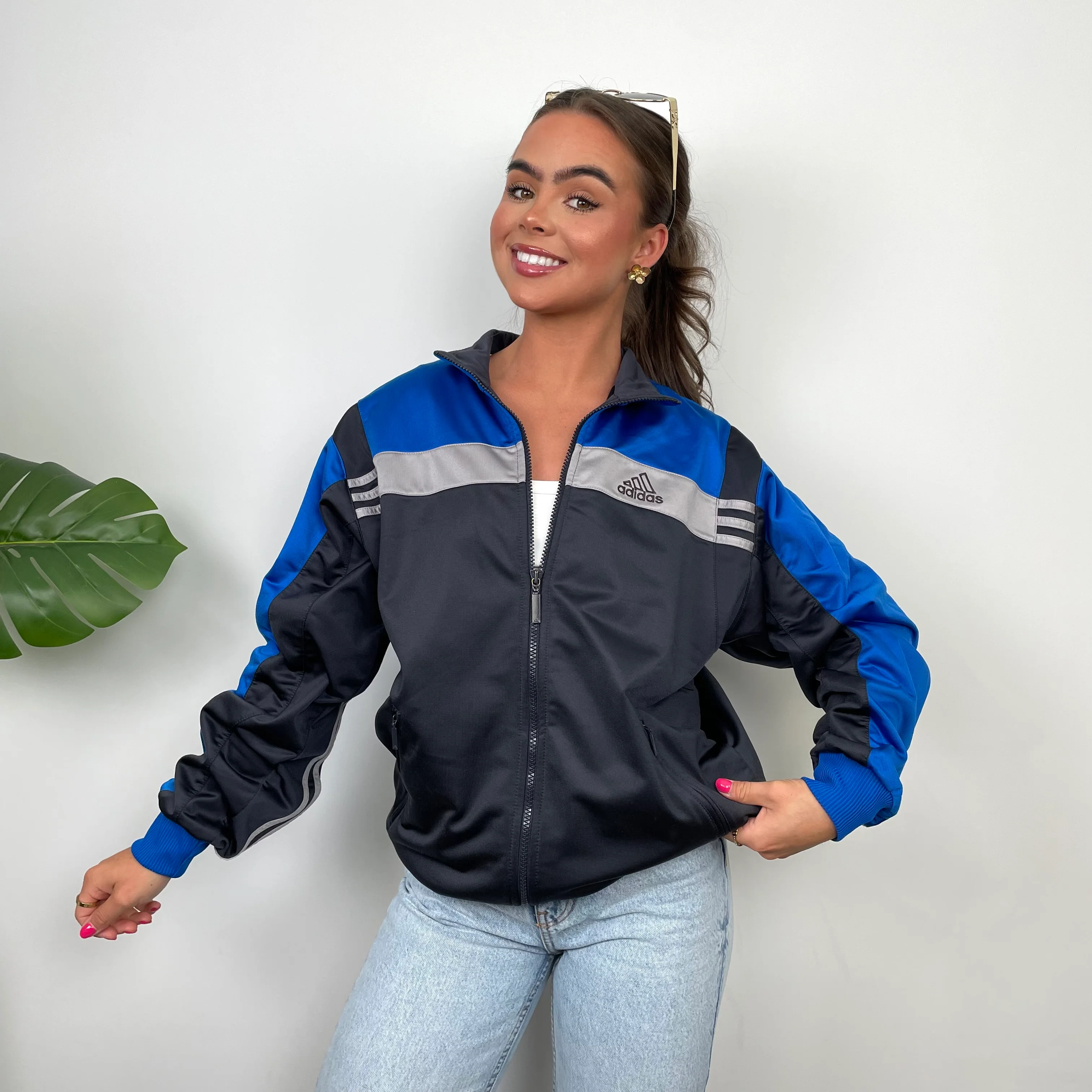 Adidas Embroidered Spell Out Grey Zip Up Track Jacket (M) - Image 4