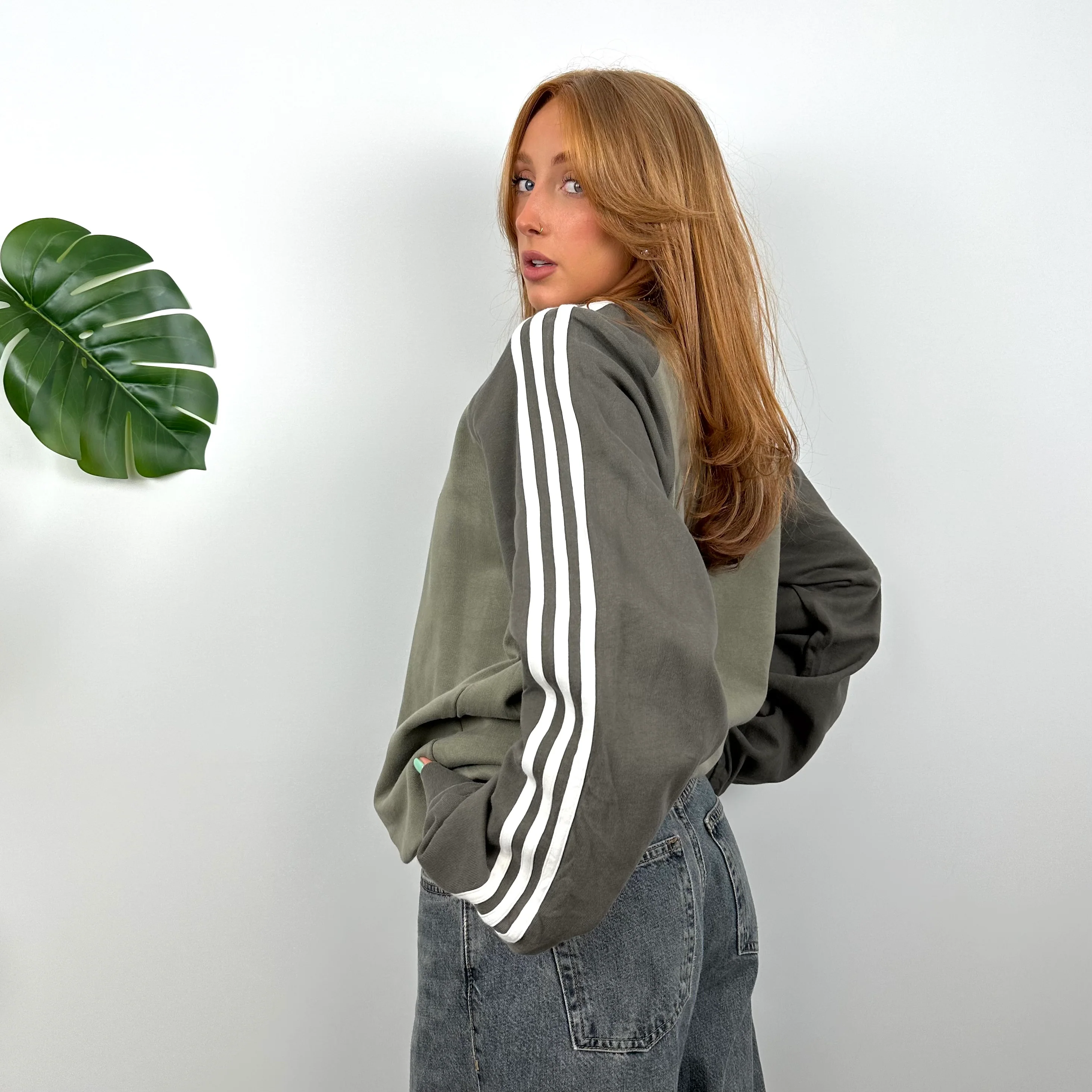 Adidas Green Embroidered Spell Out Sweatshirt (M) - Image 5