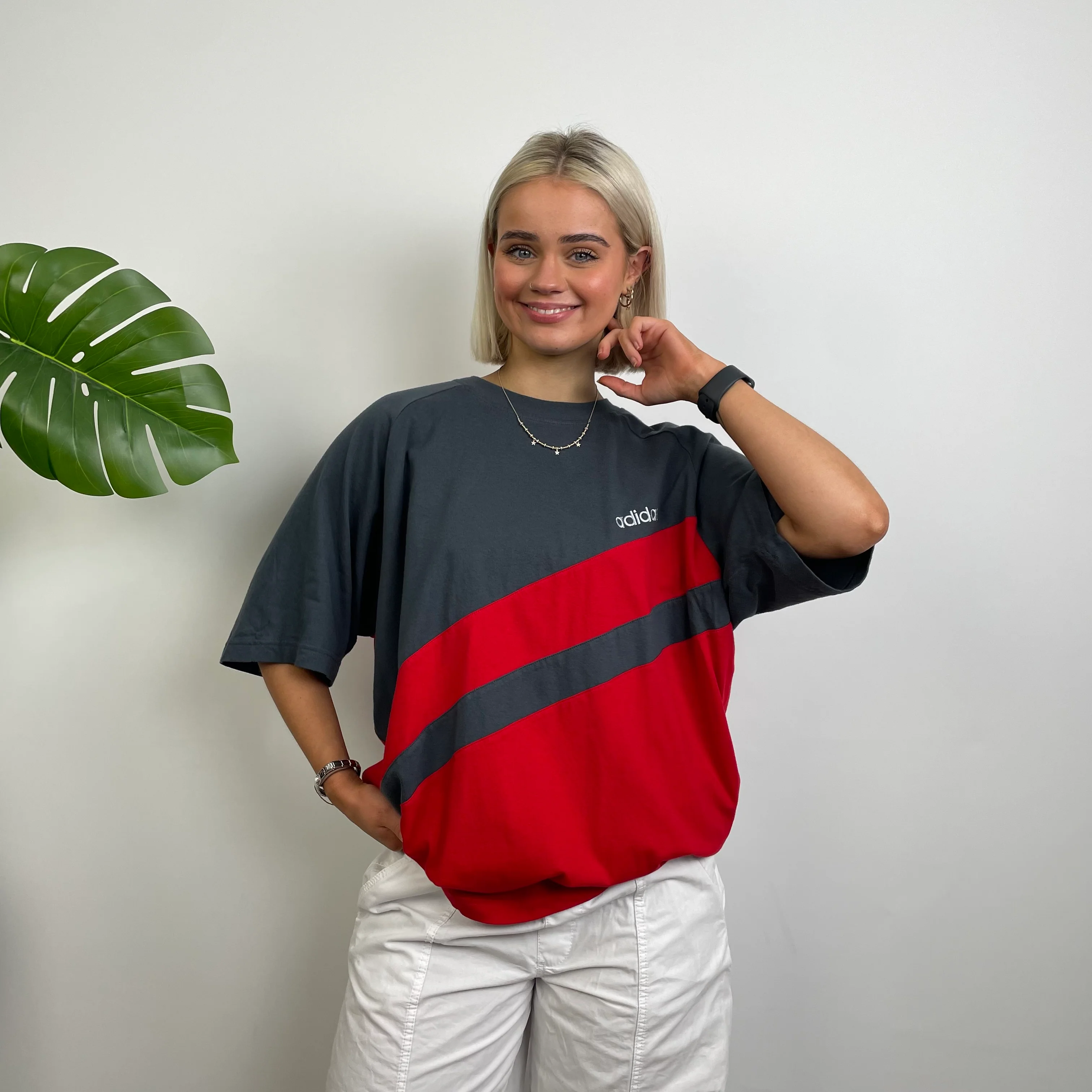 Adidas Grey Embroidered Spell Out T Shirt (XL) - Image 3