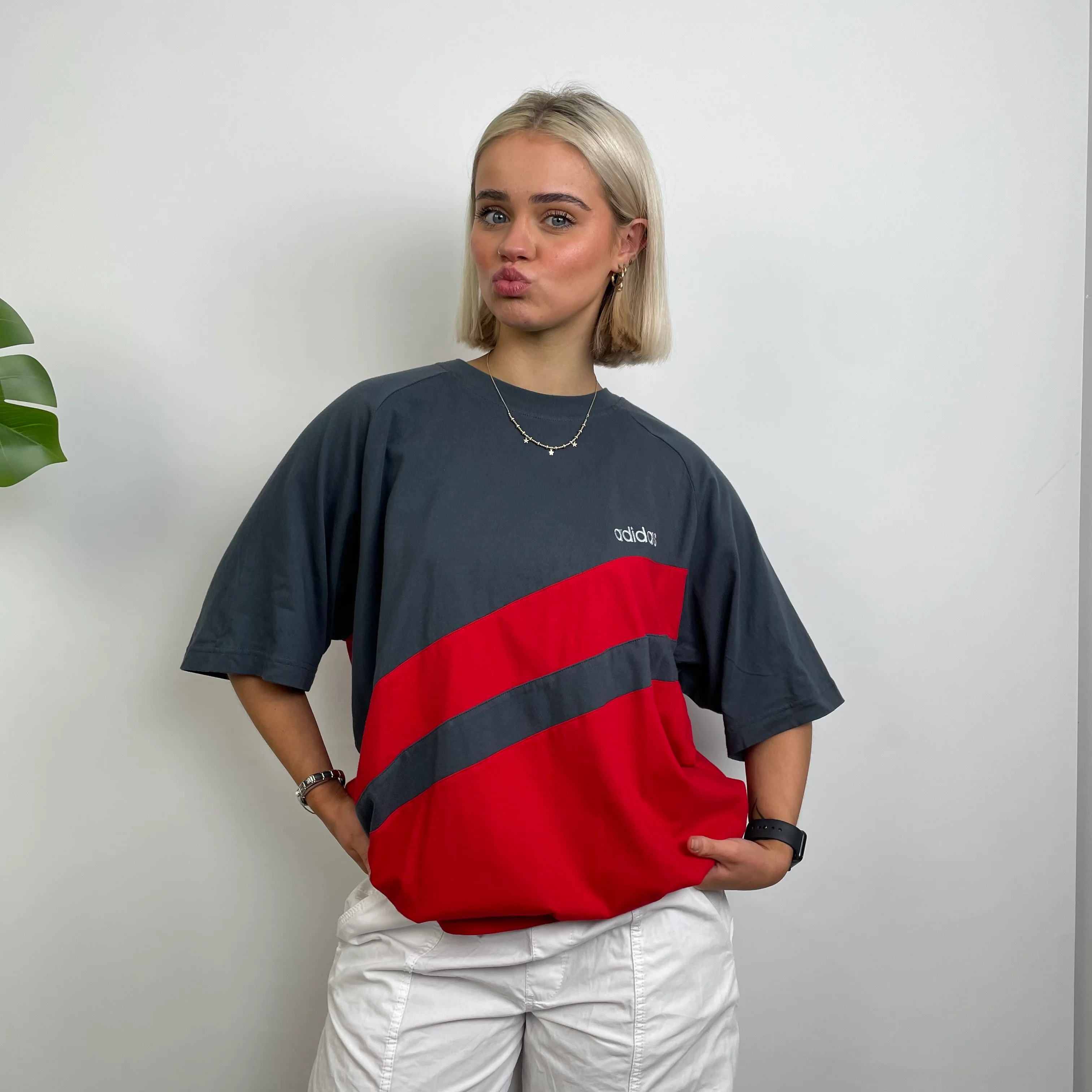 Adidas Grey Embroidered Spell Out T Shirt (XL) - Image 4