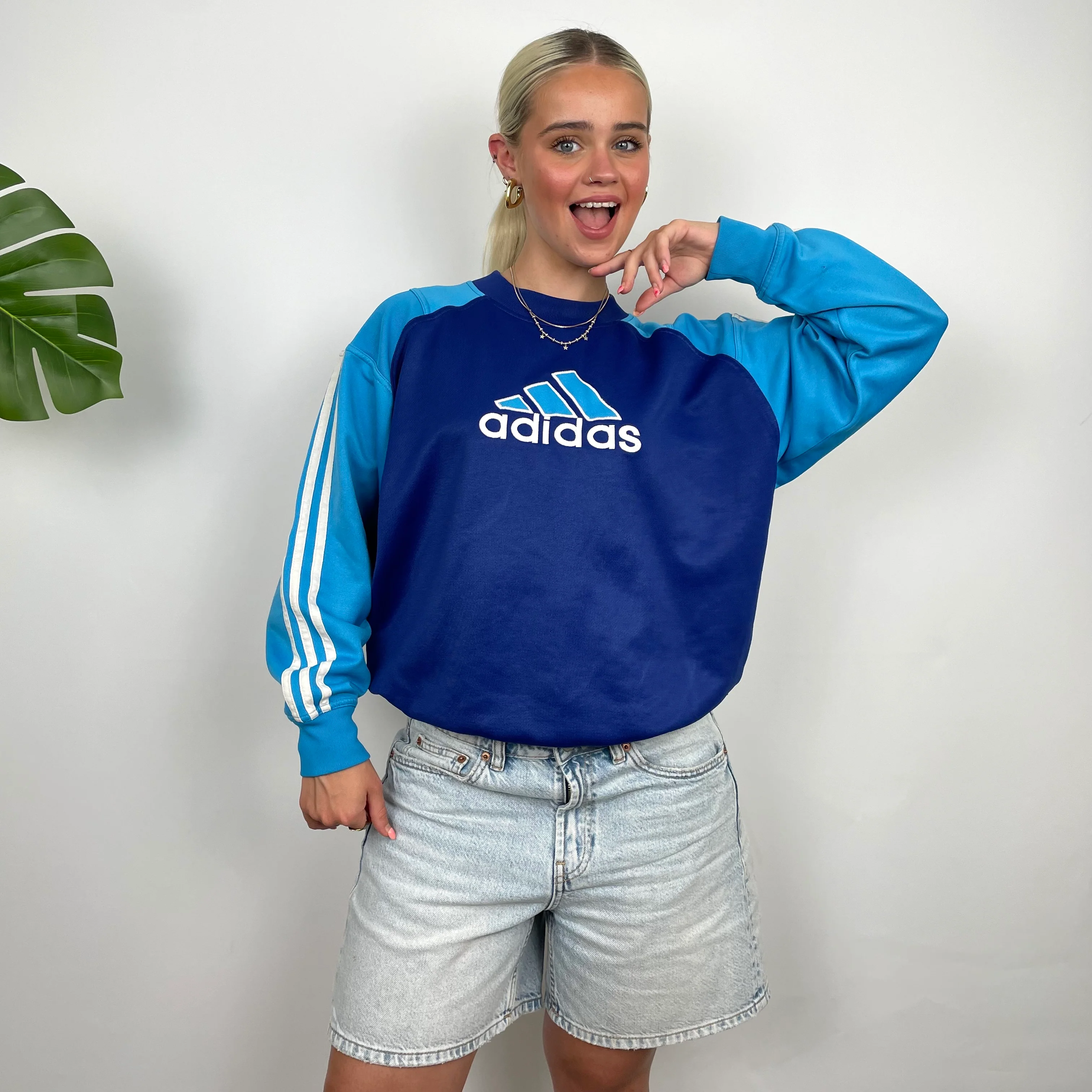 Adidas Navy Embroidered Spell Out Sweatshirt (S) - Image 4