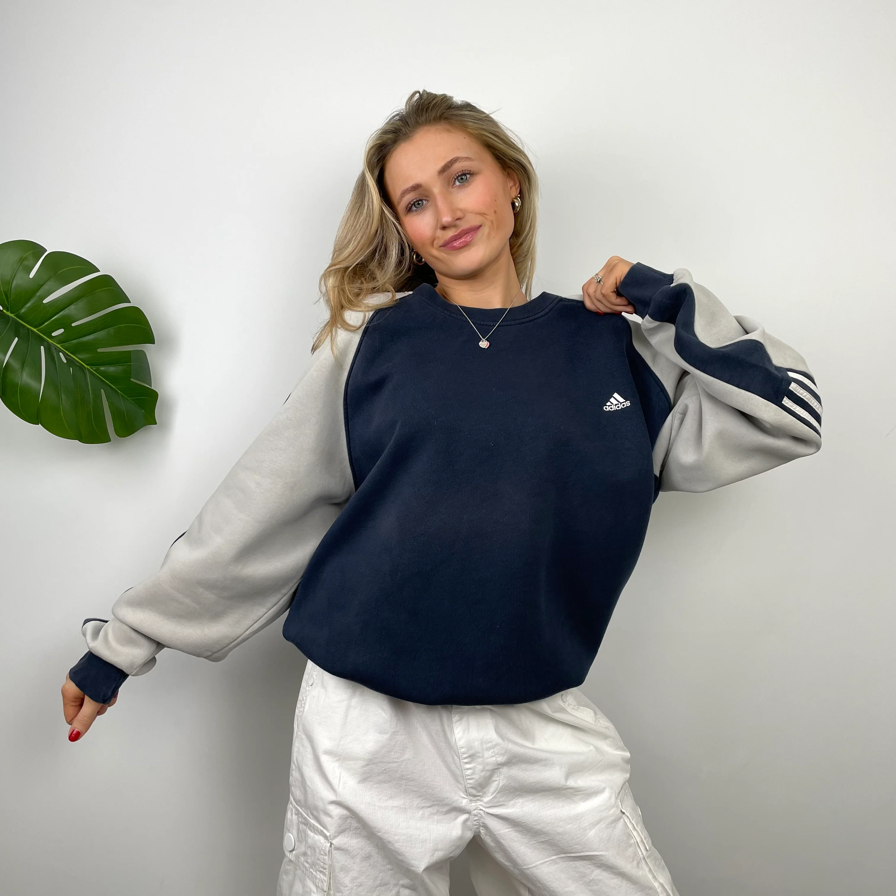 Adidas Navy Embroidered Spell Out Sweatshirt (XL) - Image 5