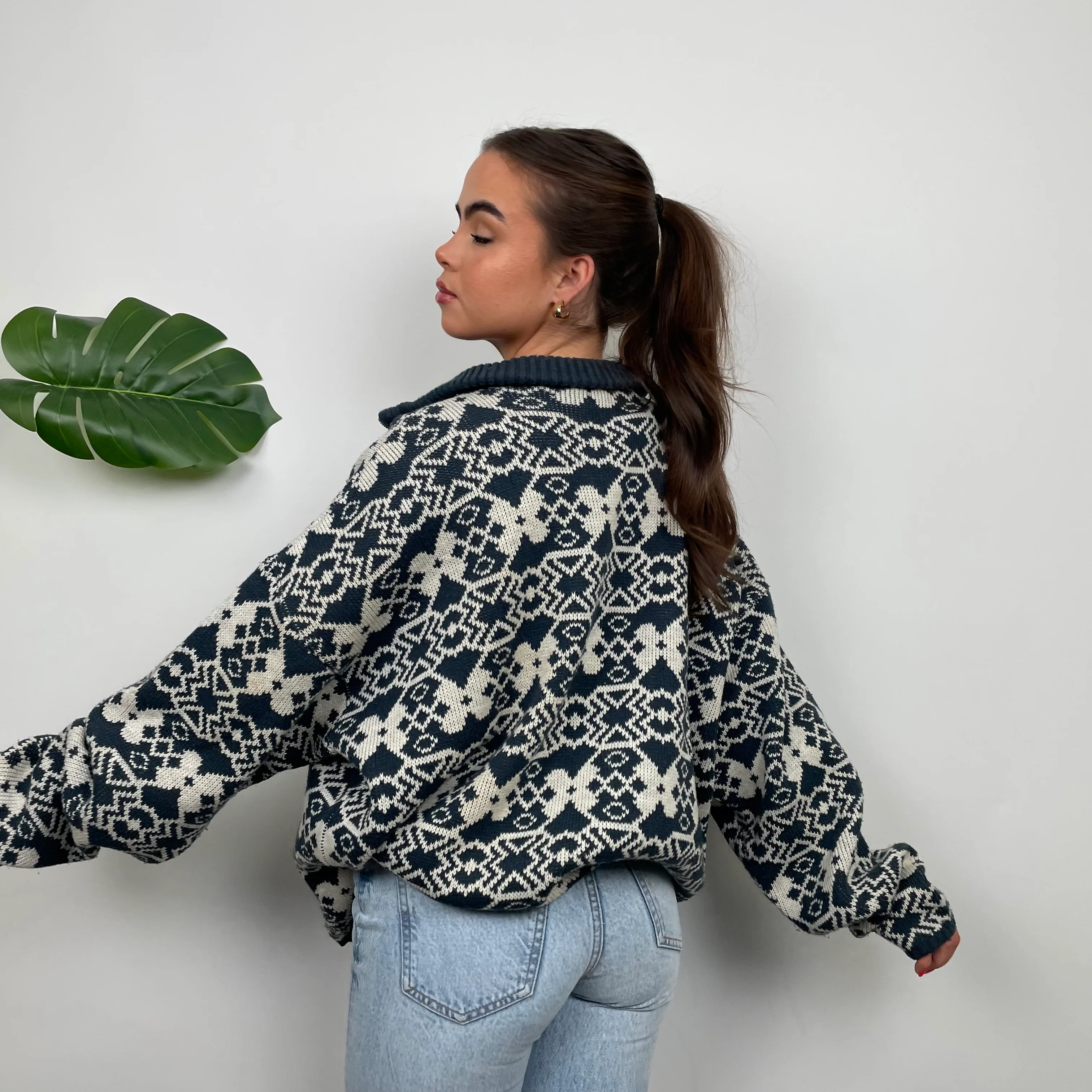 Adidas RARE Grey and Cream Embroidered Logo Quarter Zip Knitted Sweater (M) - Image 2