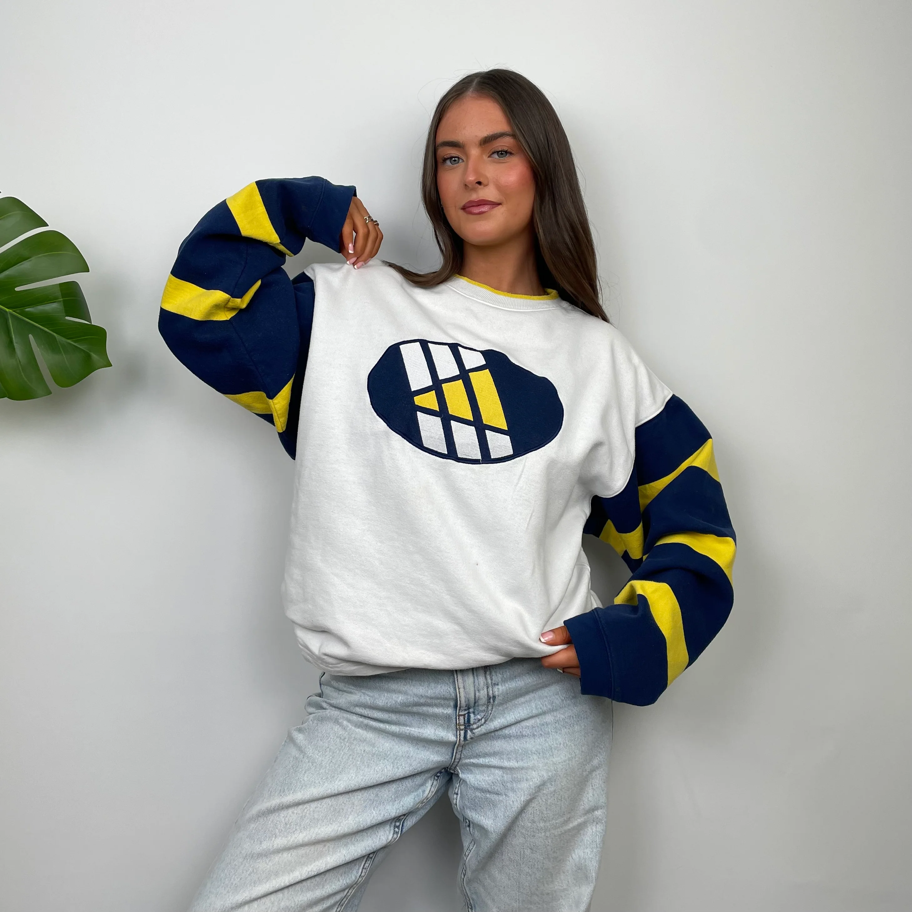 Adidas RARE White Embroidered Logo Sweatshirt (M) - Image 7