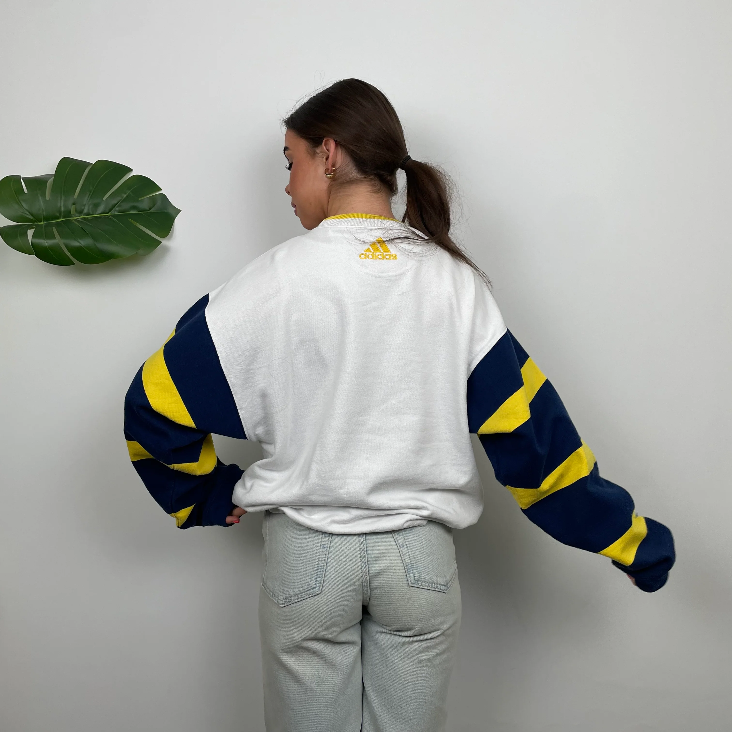 Adidas RARE White Embroidered Logo Sweatshirt (M) - Image 7