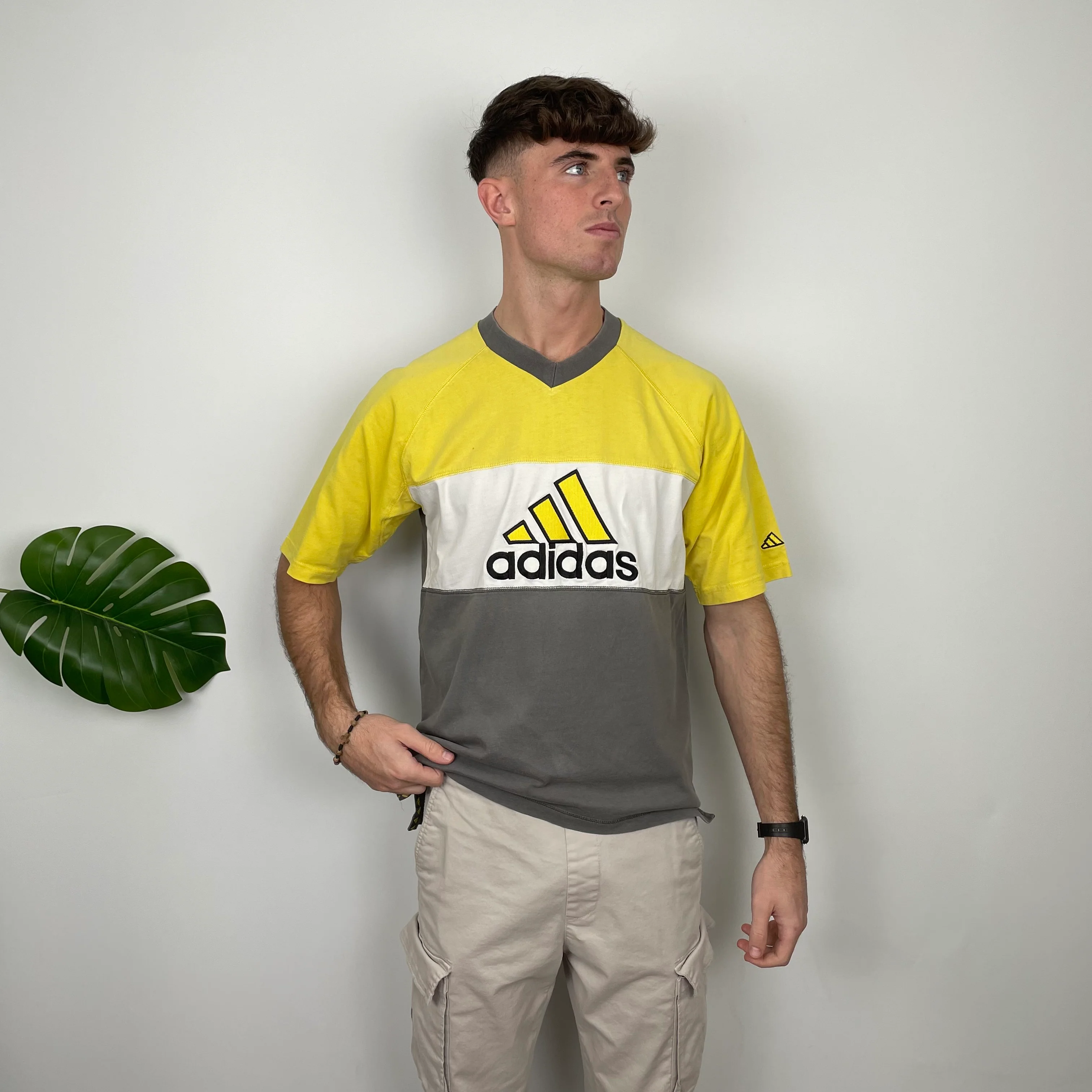 Adidas RARE Yellow & Grey Embroidered Spell Out T Shirt (L) - Image 5