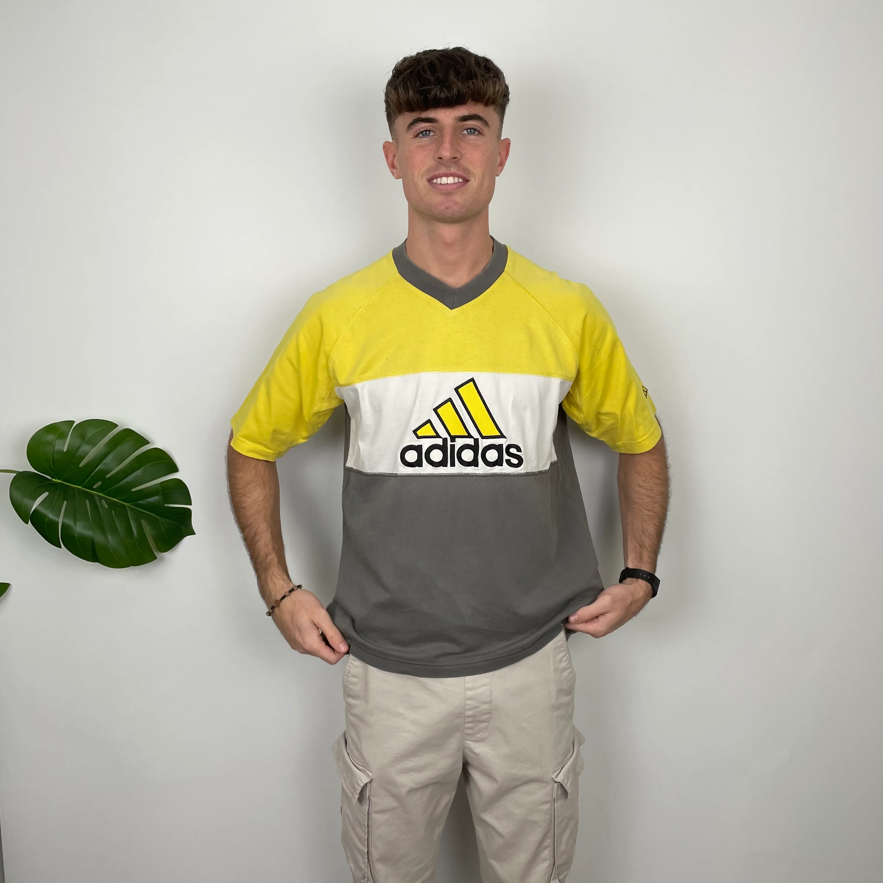 Adidas RARE Yellow & Grey Embroidered Spell Out T Shirt (L) - Image 6