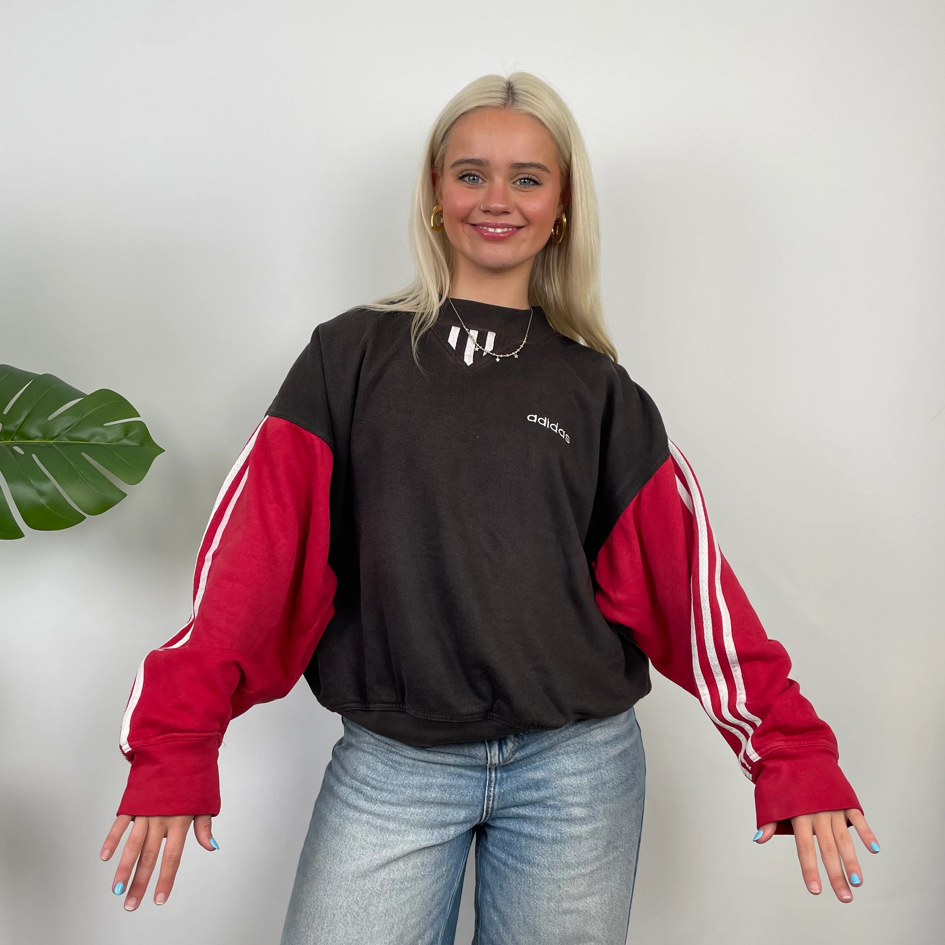 Adidas Red & Black Embroidered Spell Out Sweatshirt (S) - Image 5