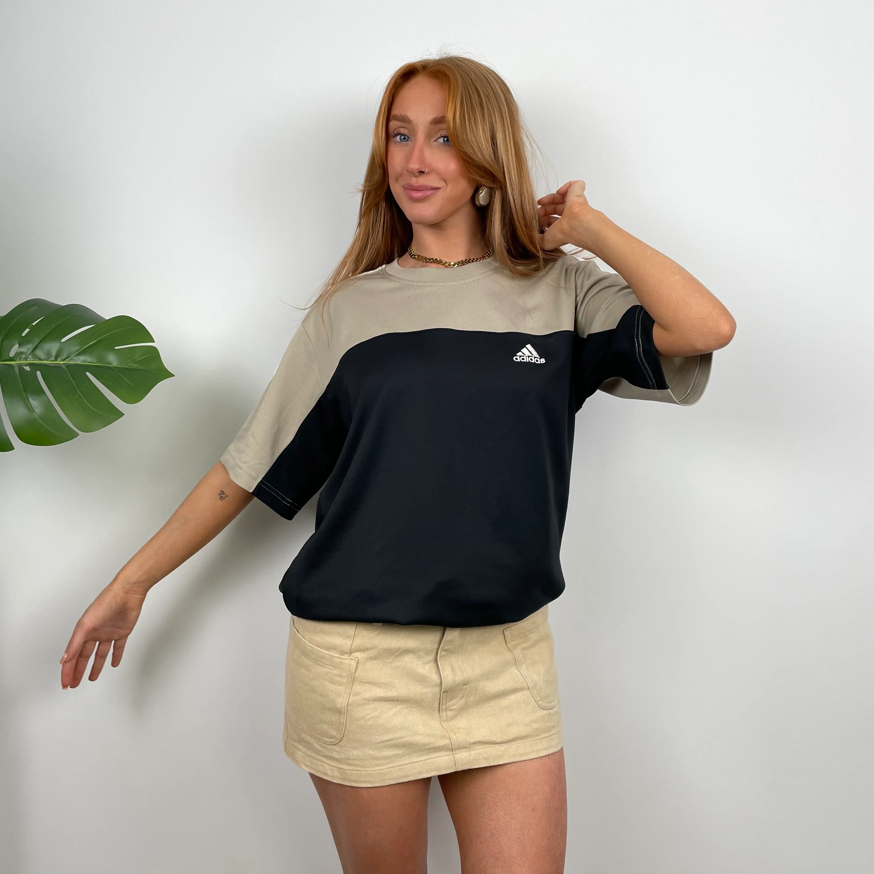 Adidas Tan and Black Embroidered Spell Out T Shirt (M) - Image 2