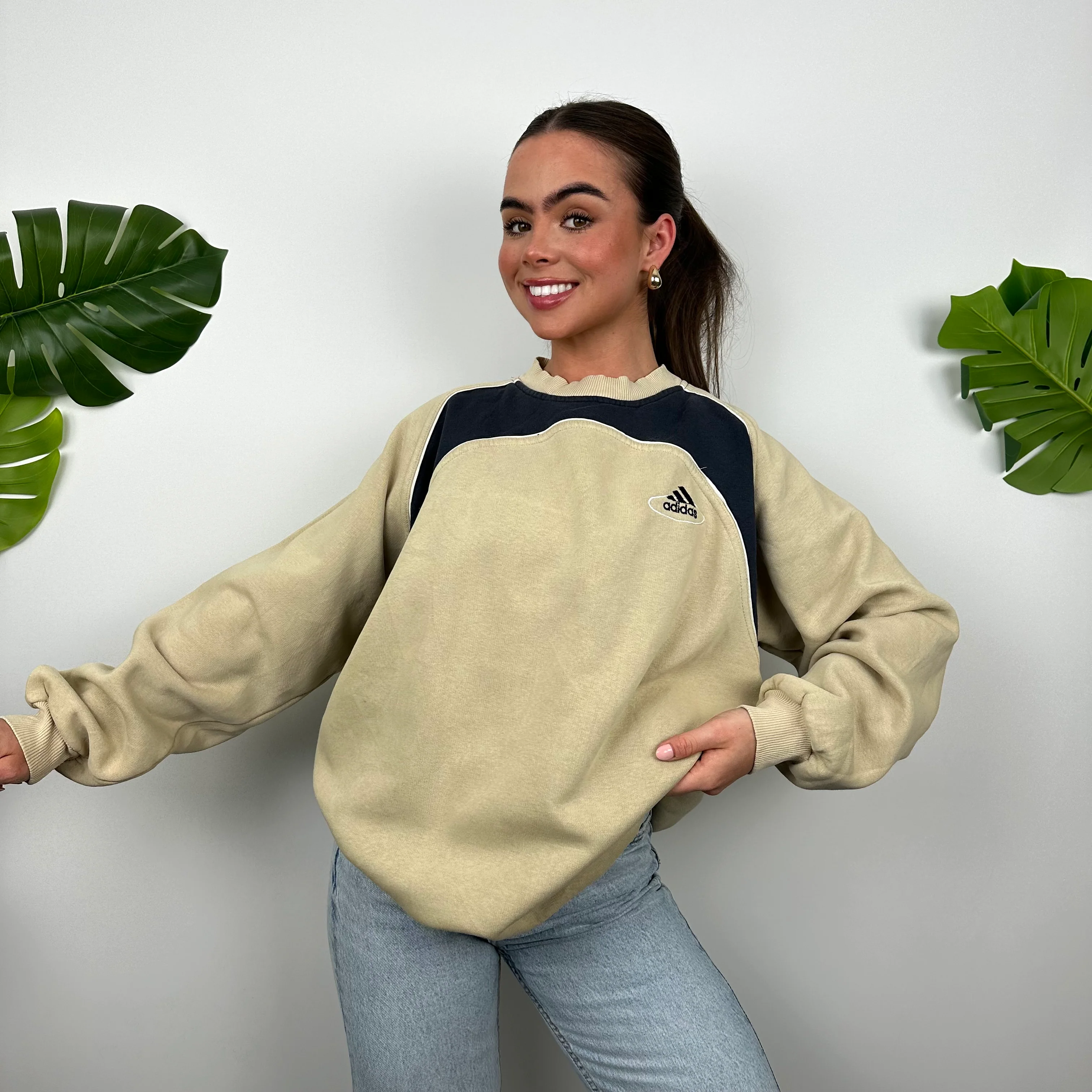 Adidas Tan Embroidered Spell Out Sweatshirt (XL) - Image 4