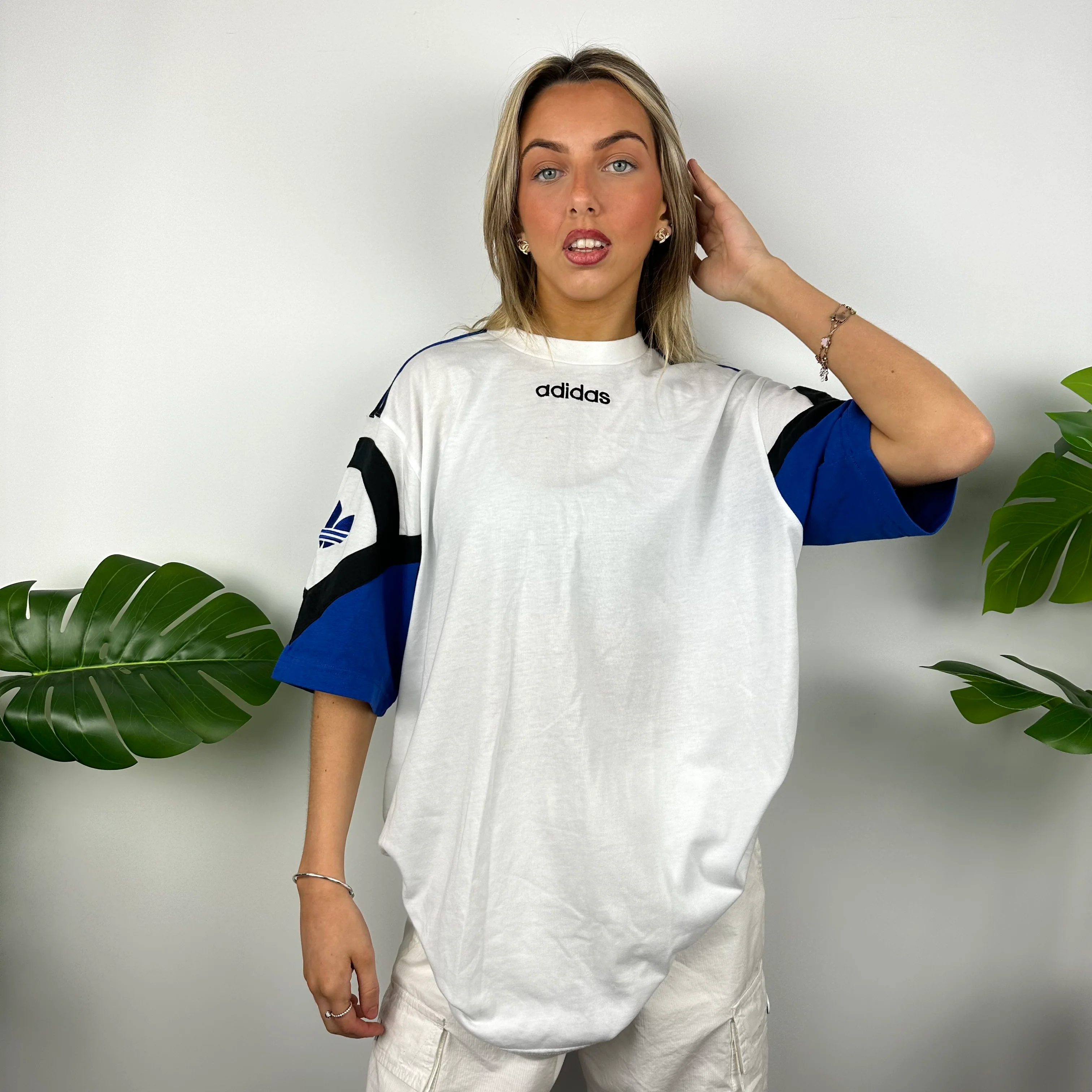 Adidas White Embroidered Spell Out T Shirt (L) - Image 2
