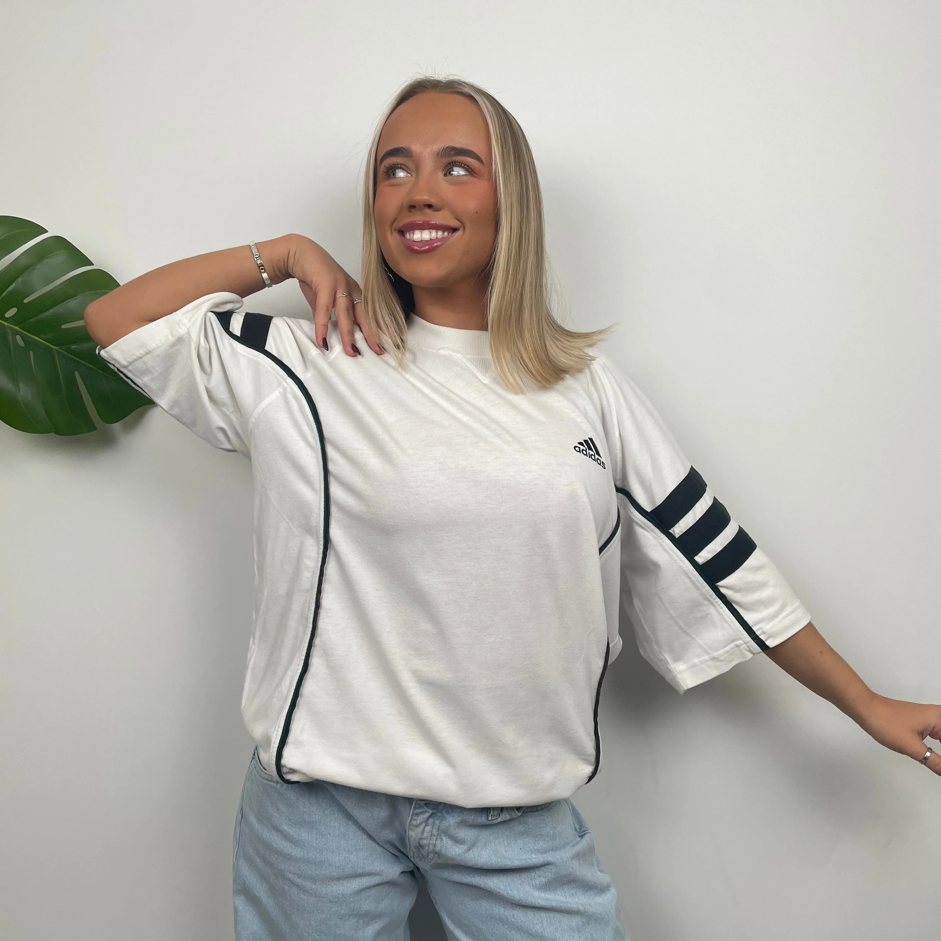 Adidas White Embroidered Spell Out T Shirt (L) - Image 5
