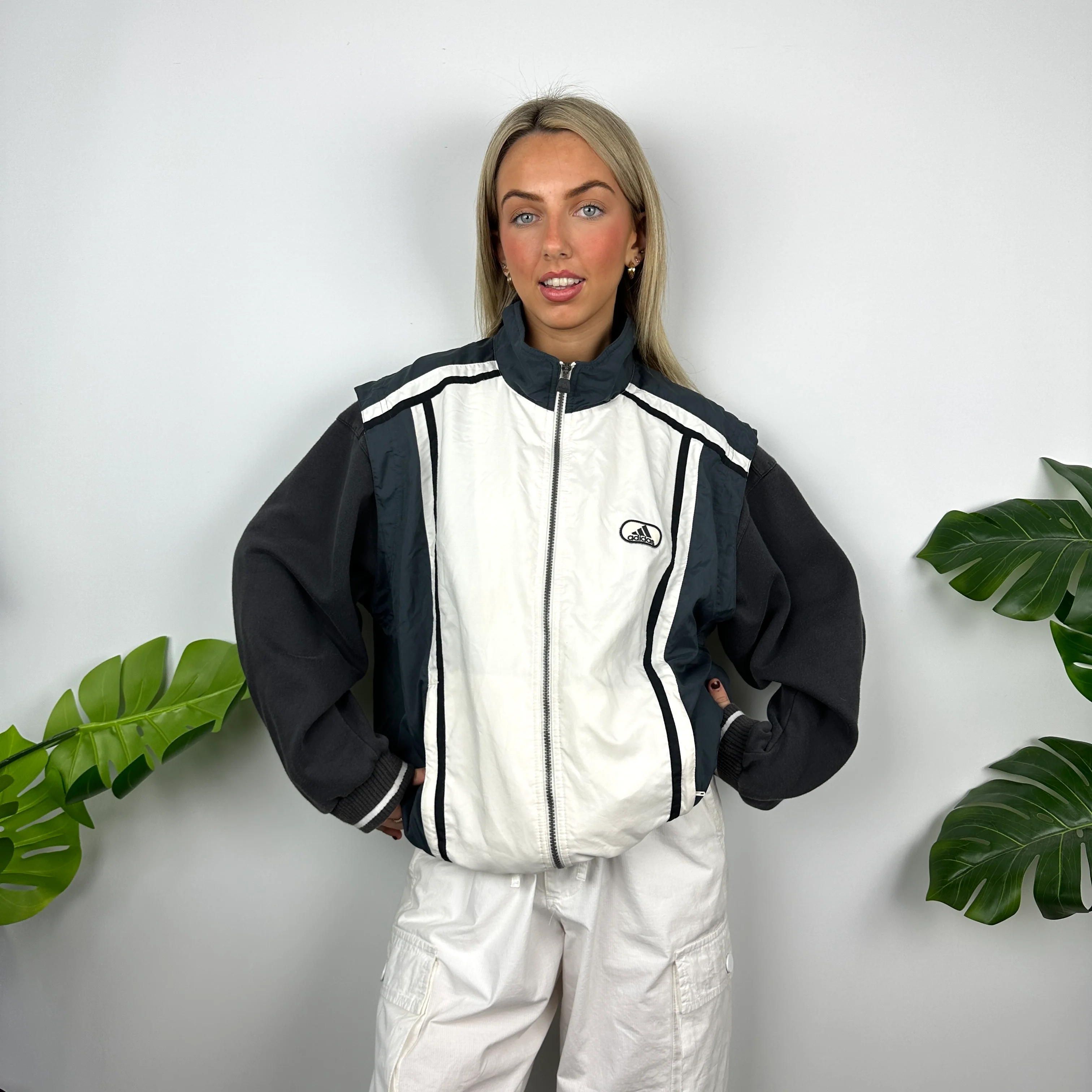 Adidas White & Navy Embroidered Spell Out Zip Up Windbreaker Gilet (M) - Image 3