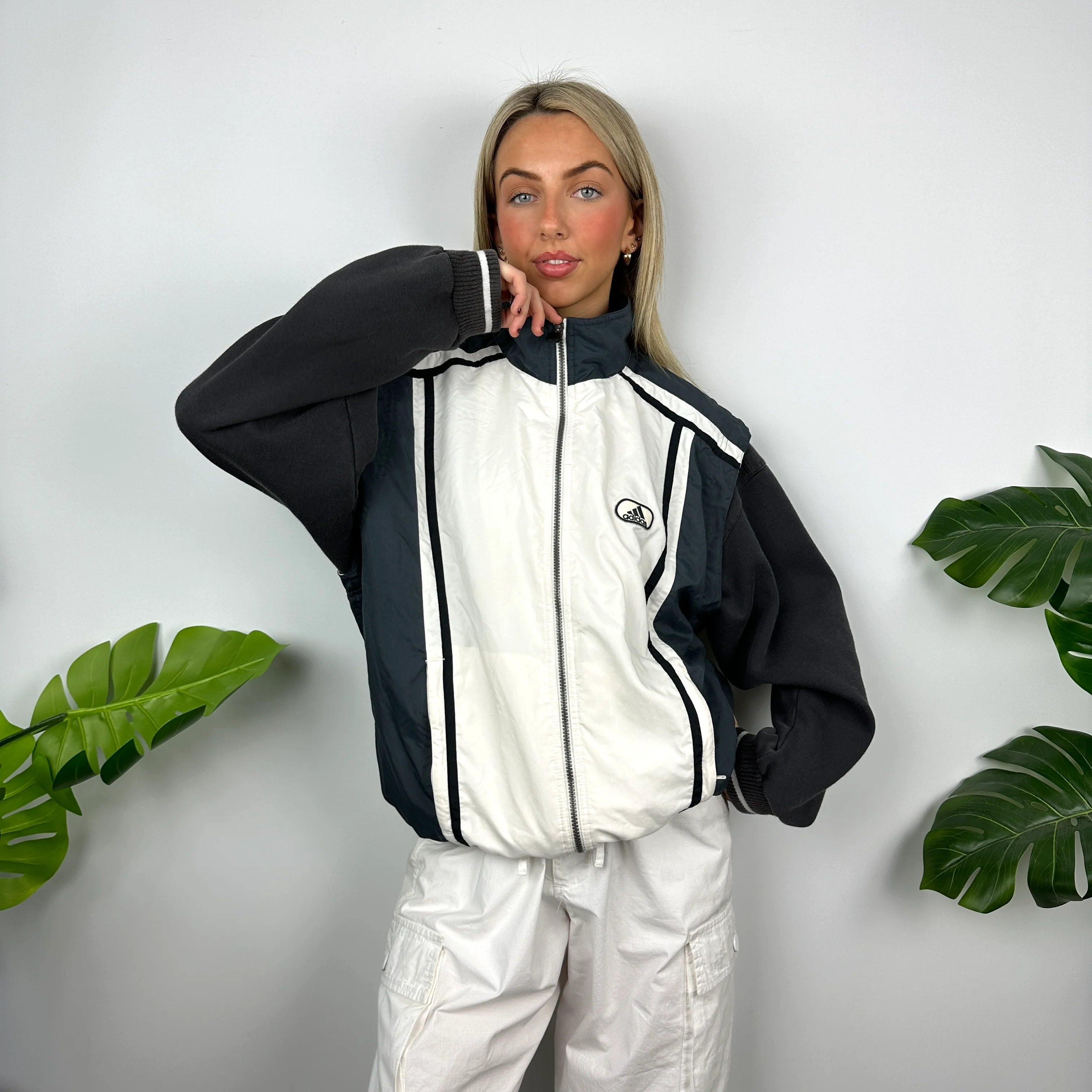 Adidas White & Navy Embroidered Spell Out Zip Up Windbreaker Gilet (M) - Image 5