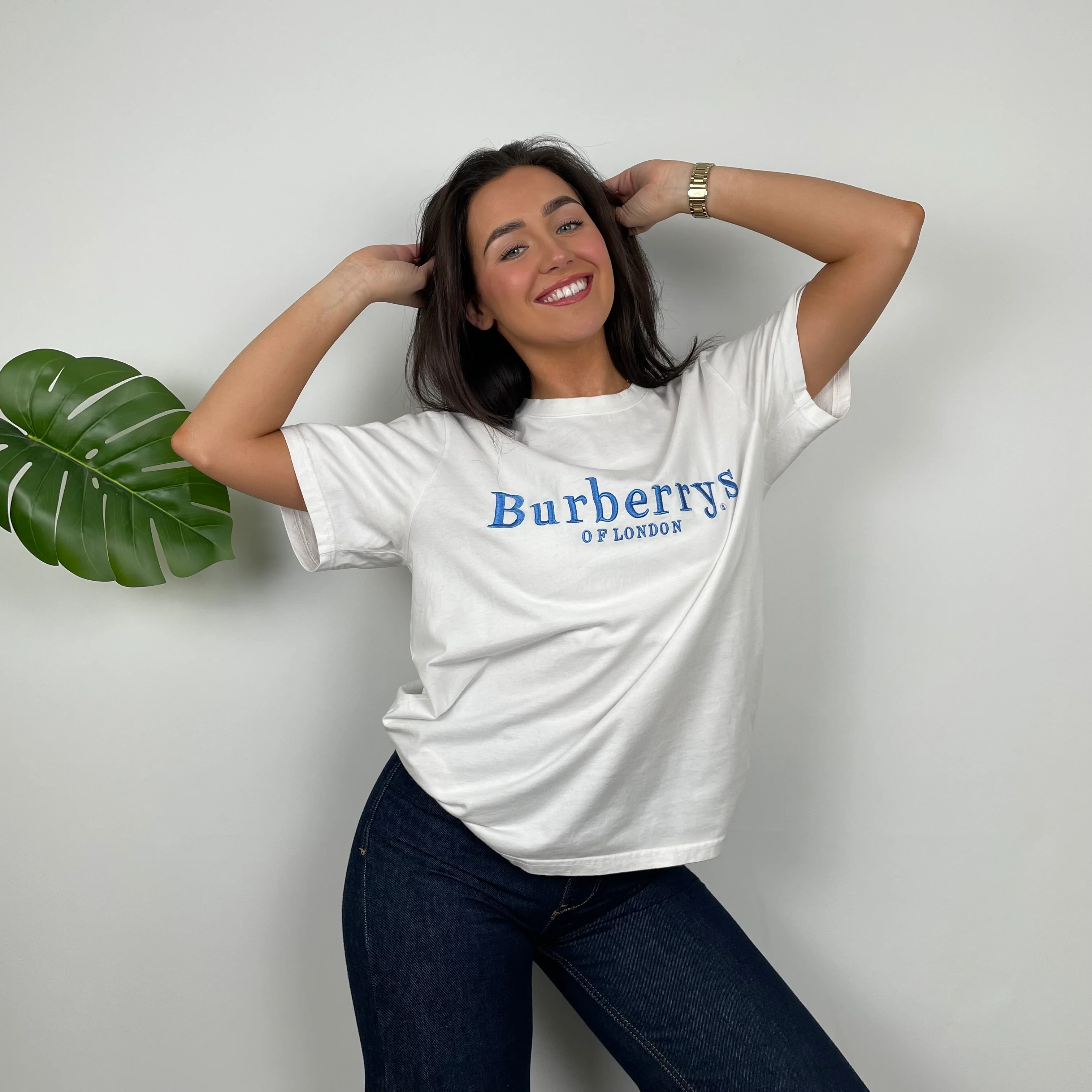 Burberry’s RARE White Embroidered Spell Out T Shirt (L) - Image 2