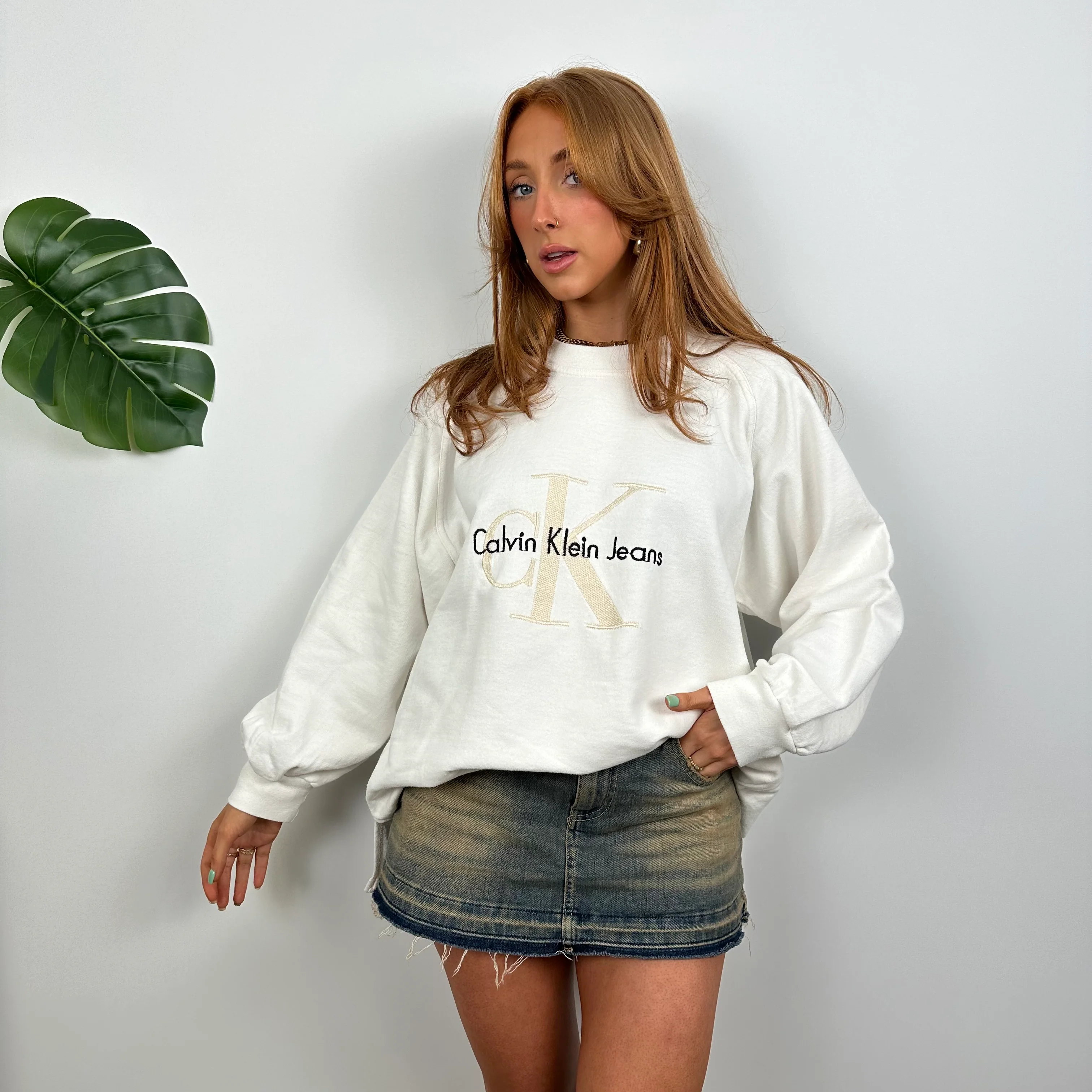 Calvin Klein RARE Cream Embroidered Spell Out Sweatshirt (M) - Image 6