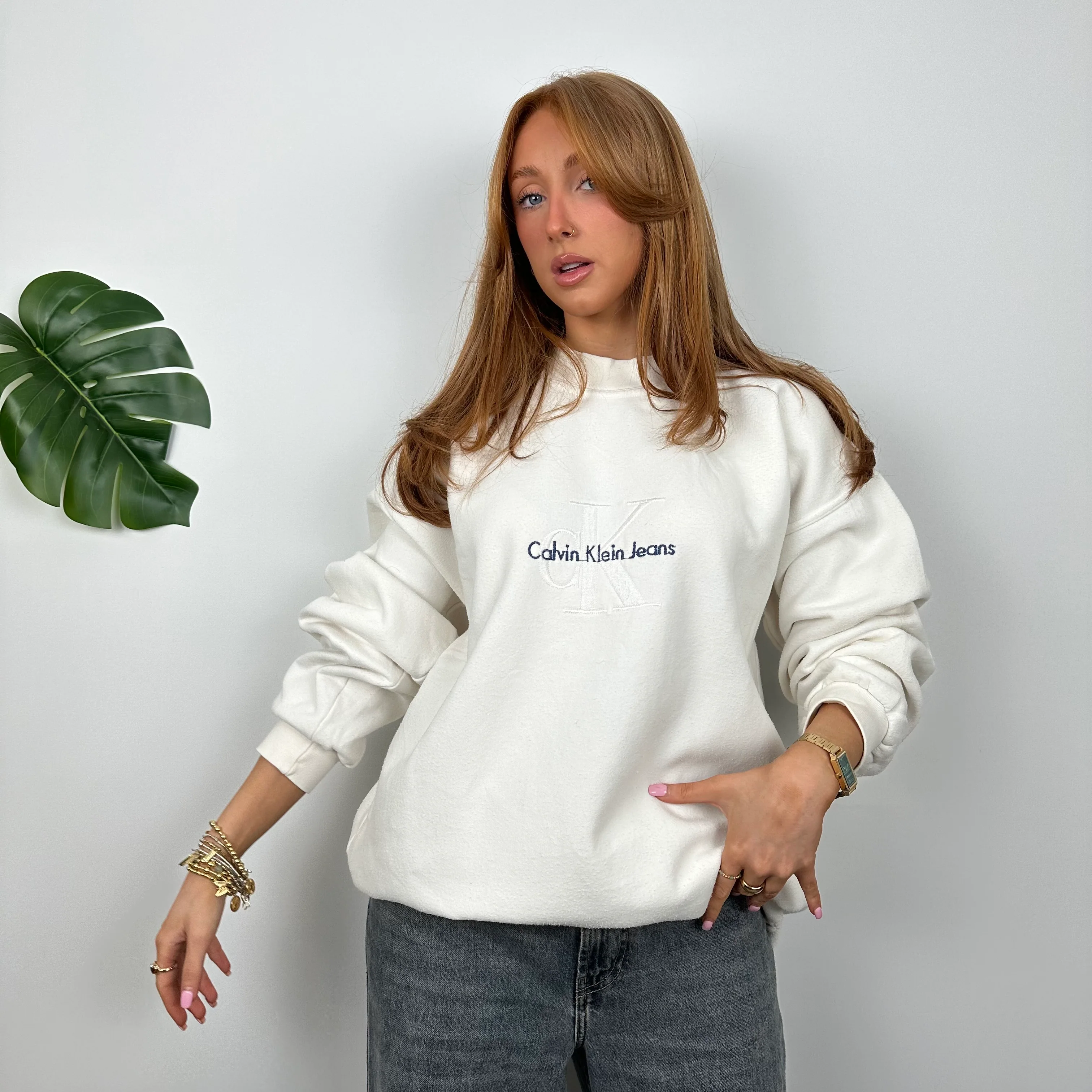 Calvin Klein RARE White Embroidered Spell Out Sweatshirt (XXL) - Image 6