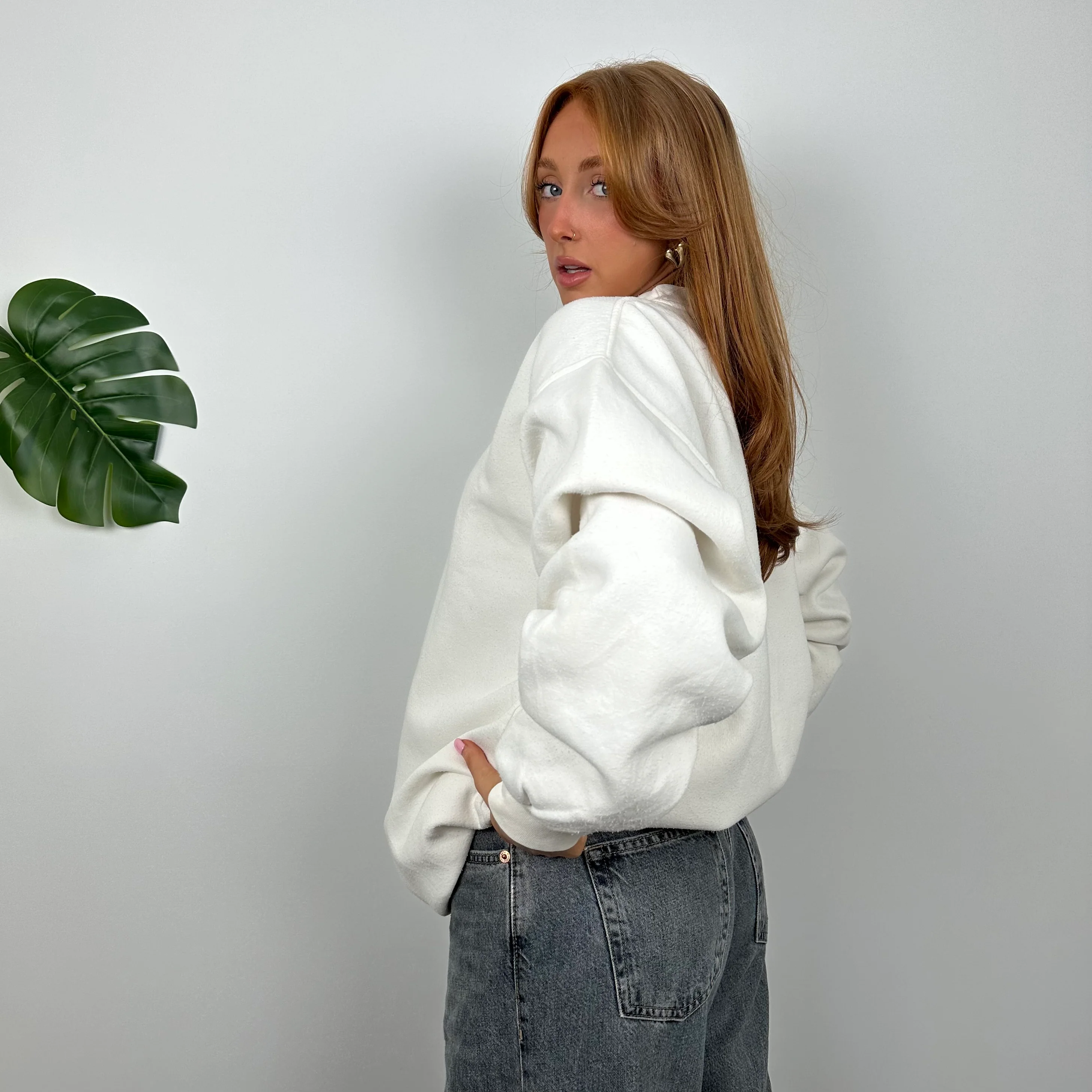 Calvin Klein RARE White Embroidered Spell Out Sweatshirt (XXL) - Image 7