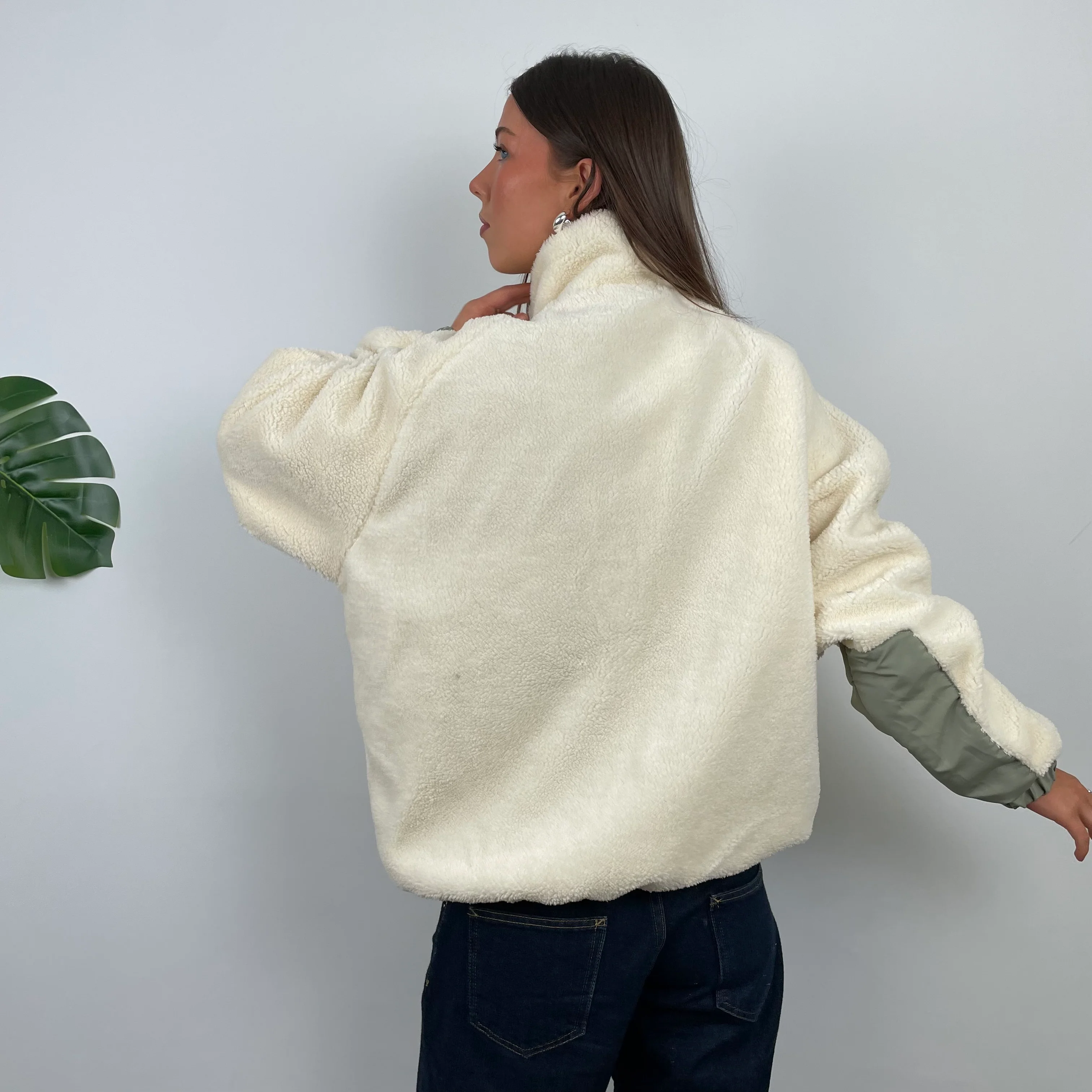 Carhartt Cream Teddy Bear Sherpa Fleece Zip Up Jacket (M) - Image 9