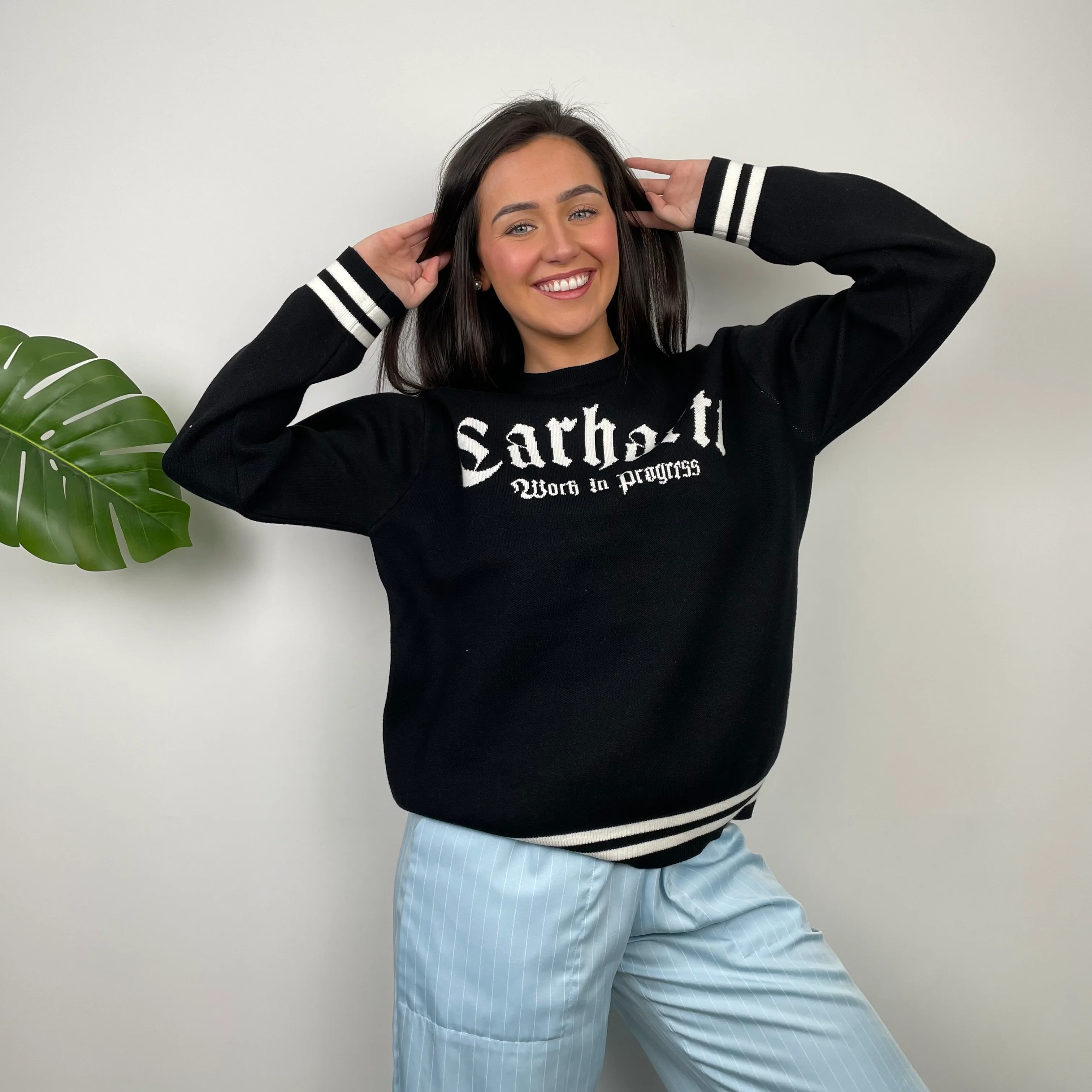 Carhartt RARE Black Embroidered Sweater (M) - Image 3