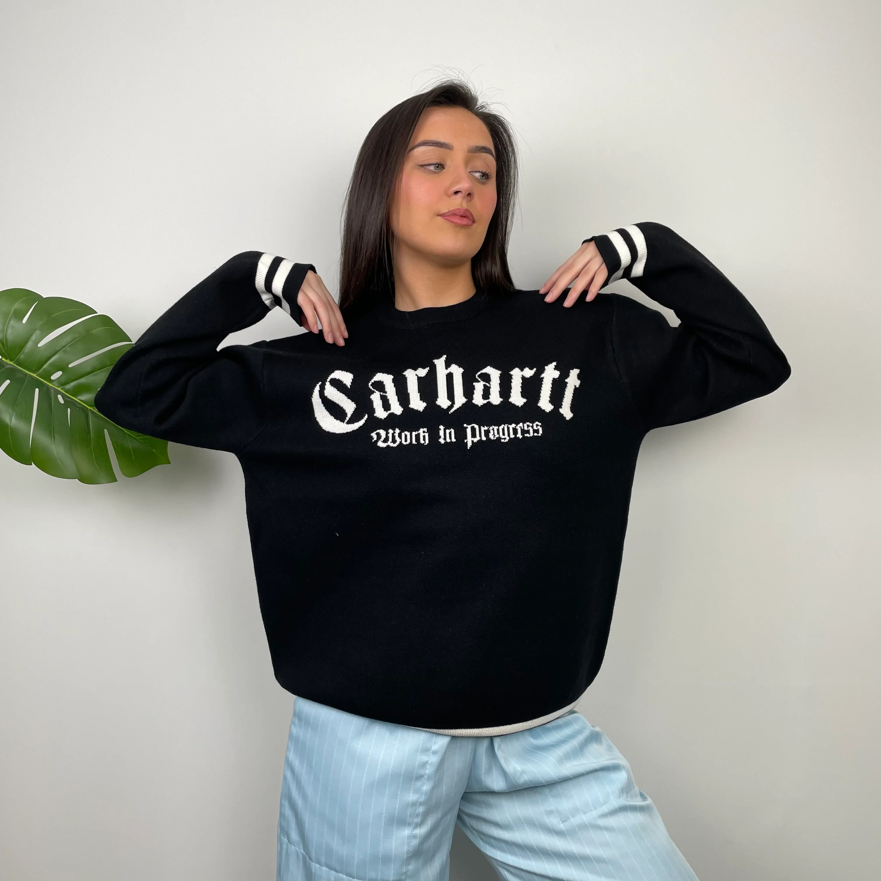 Carhartt RARE Black Embroidered Sweater (M) - Image 4