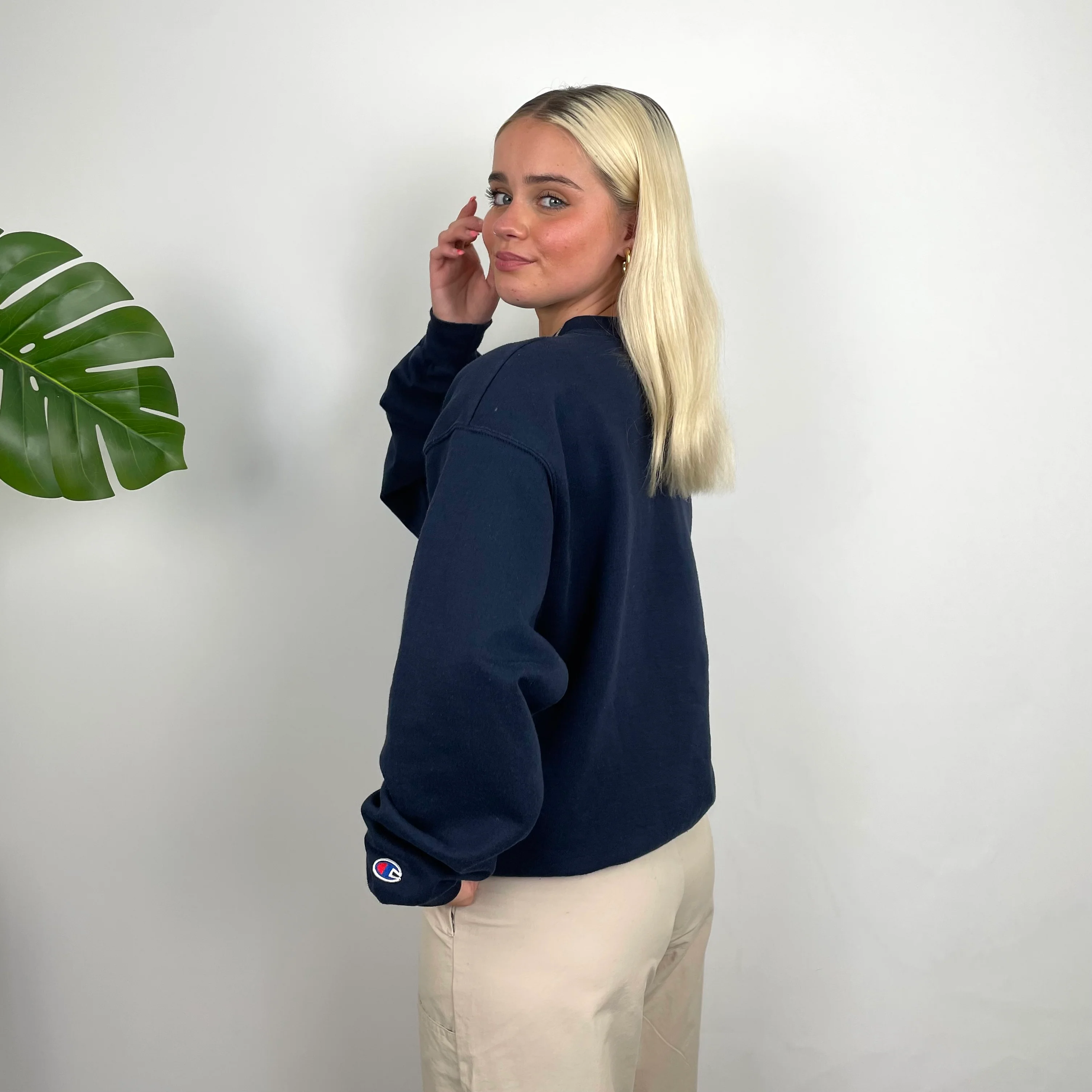 Champion x Harvard Law School RARE Navy Embroidered Spell Out Sweatshirt (S) - Image 6