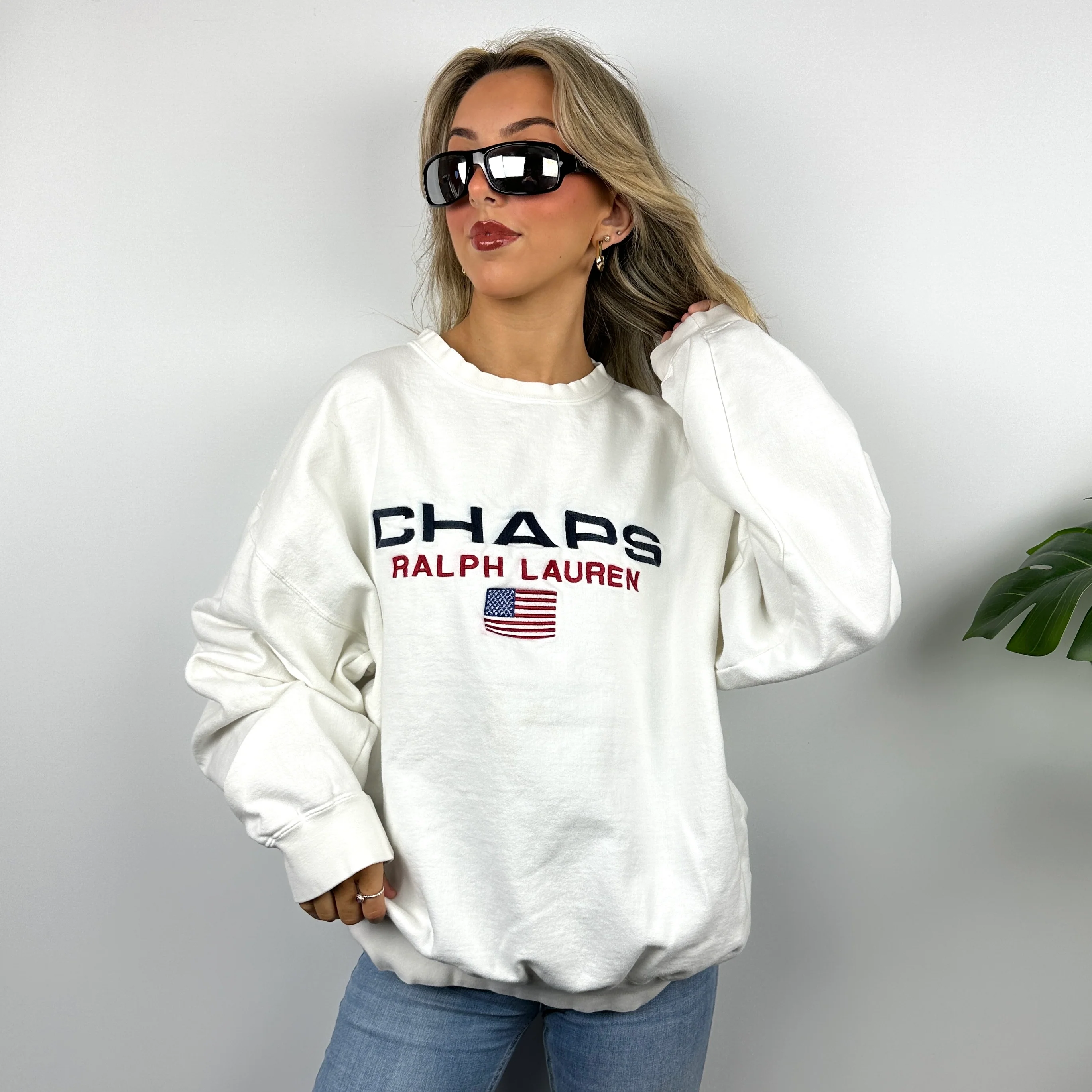 Chaps Ralph Lauren White Embroidered Spell Out Sweatshirt (XL) - Image 2