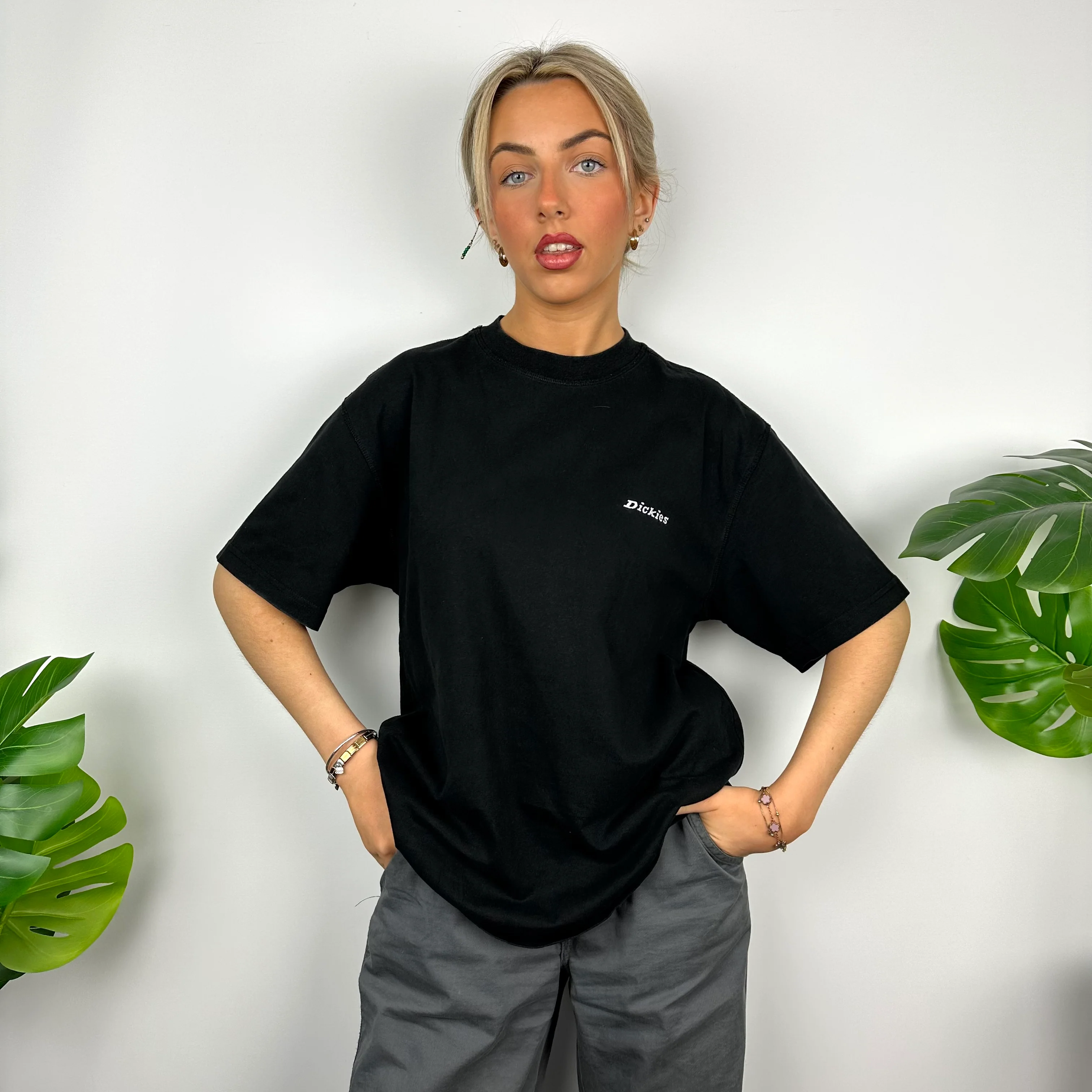 Dickies Black Embroidered Spell Out T Shirt (M) - Image 5
