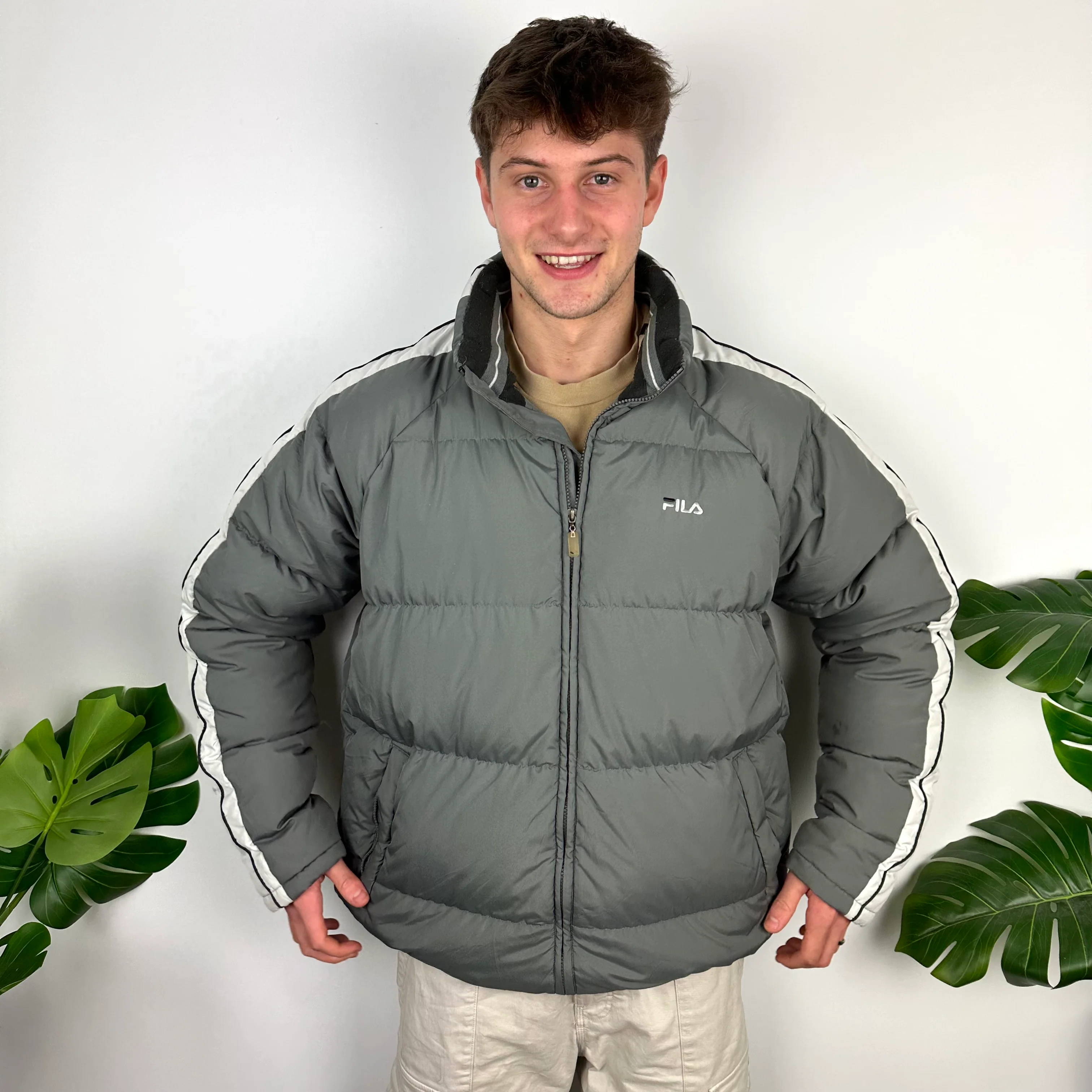 FILA Grey Embroidered Spell Out Puffer Jacket (XL) - Image 3