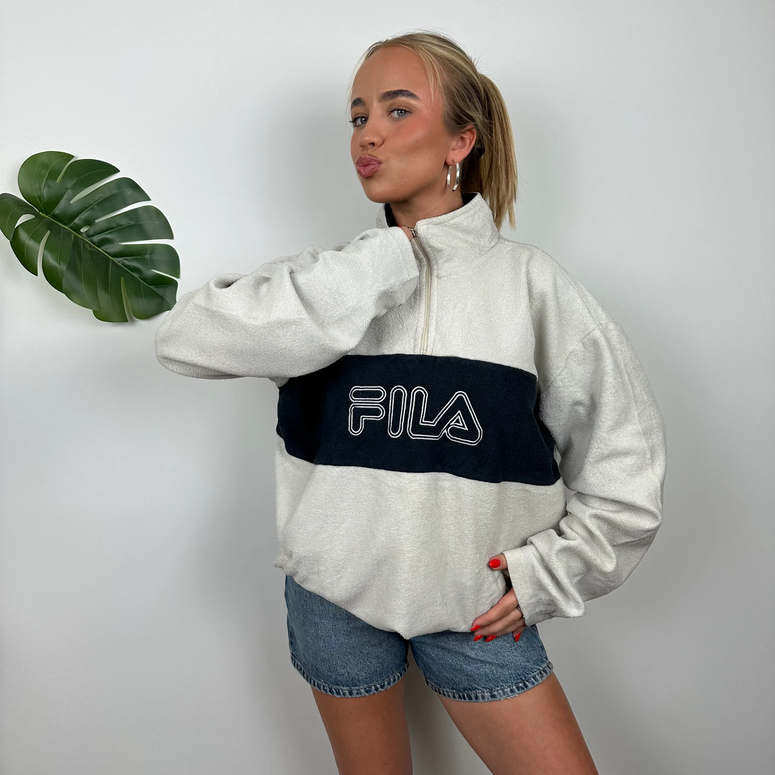 FILA White Embroidered Spell Out Teddy Bear Fleece Quarter Zip Sweatshirt (L) - Image 3