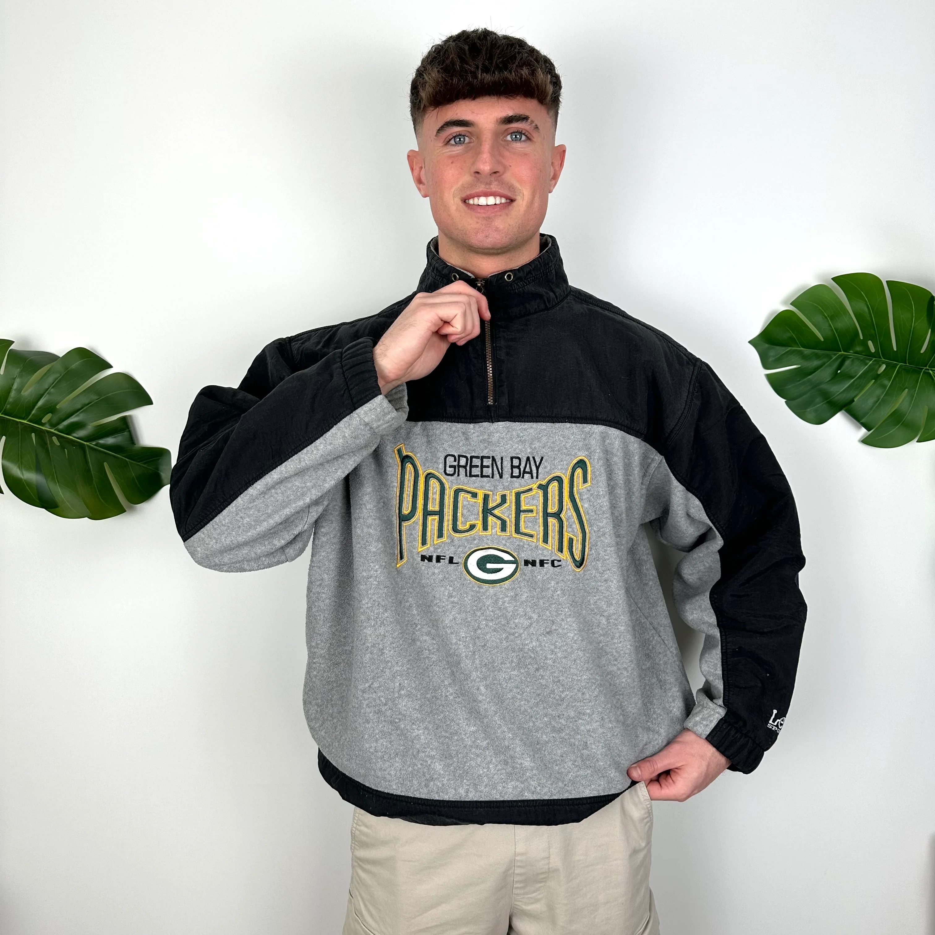 Green Bay Packers RARE Black & Grey Embroidered Spell Out Quarter Zip Sweatshirt (L) - Image 3