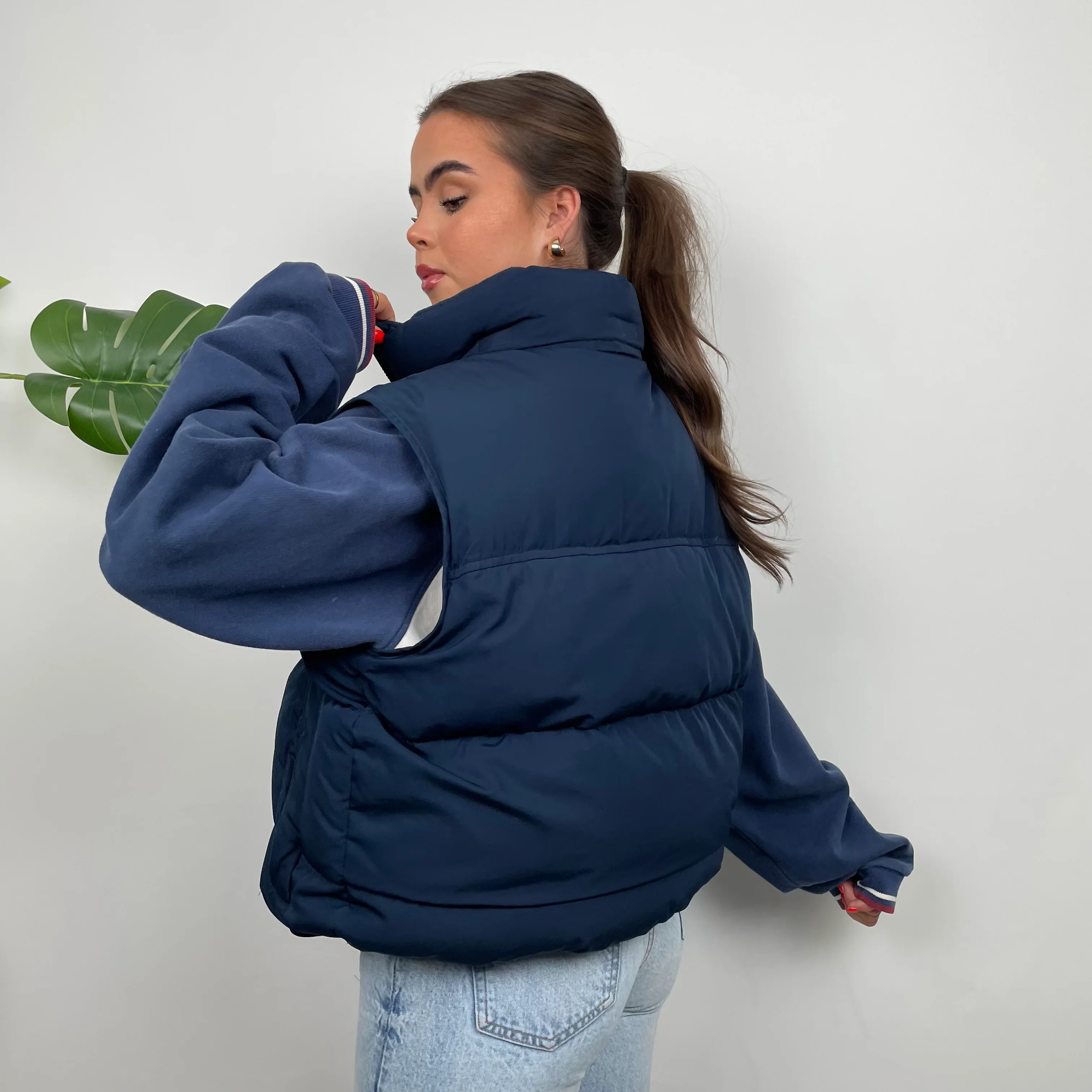 Nike Navy Embroidered Swoosh Puffer Gilet (XL) - Image 7