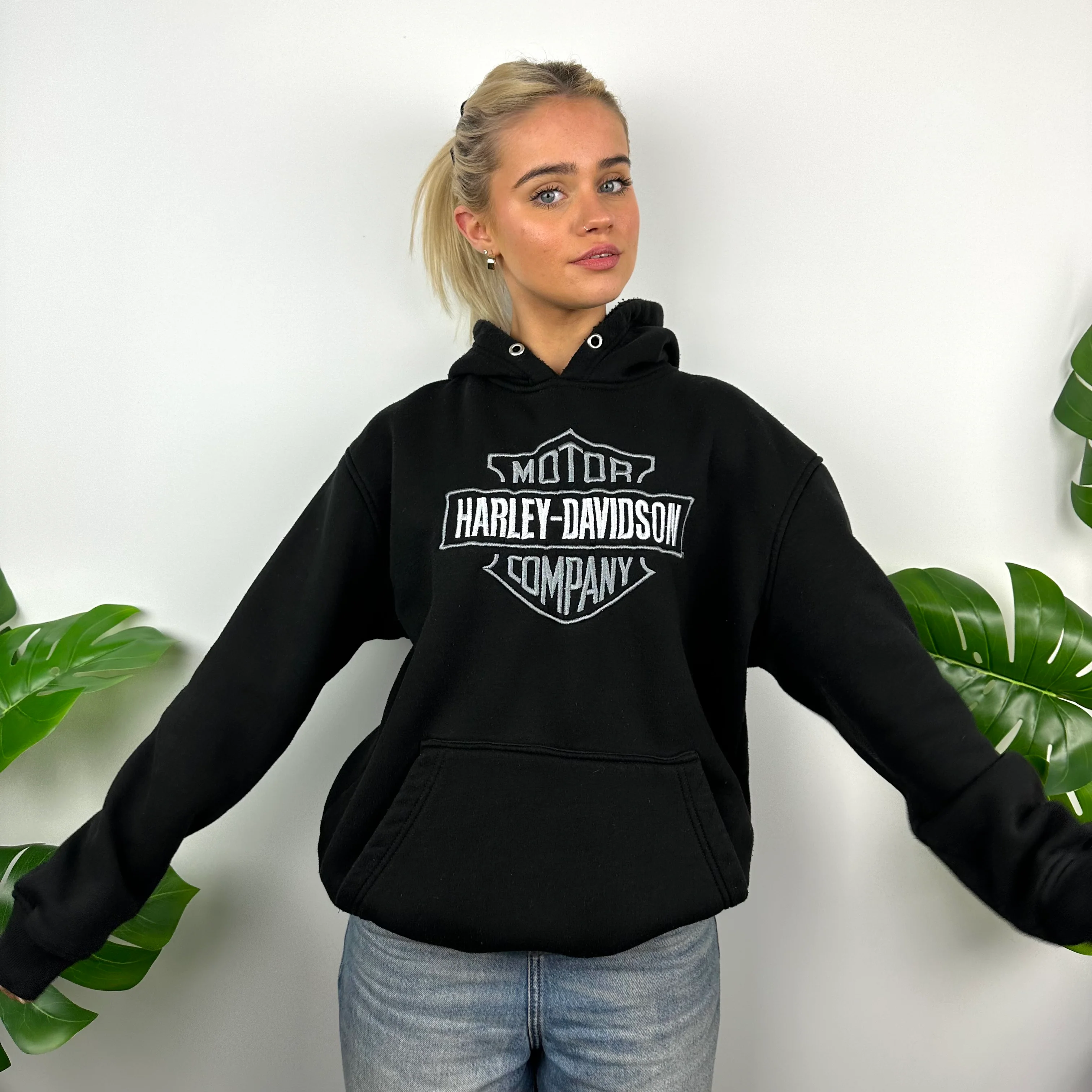 Harley Davidson Black Embroidered Spell Out Hoodie (L) - Image 2
