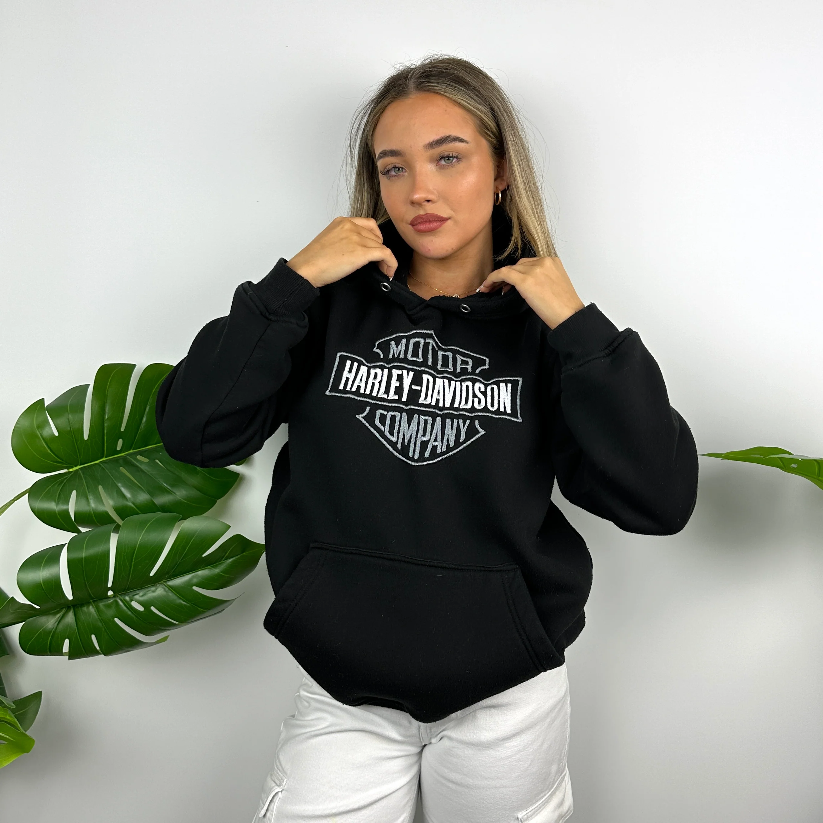 Harley Davidson Black Embroidered Spell Out Hoodie (L) - Image 2