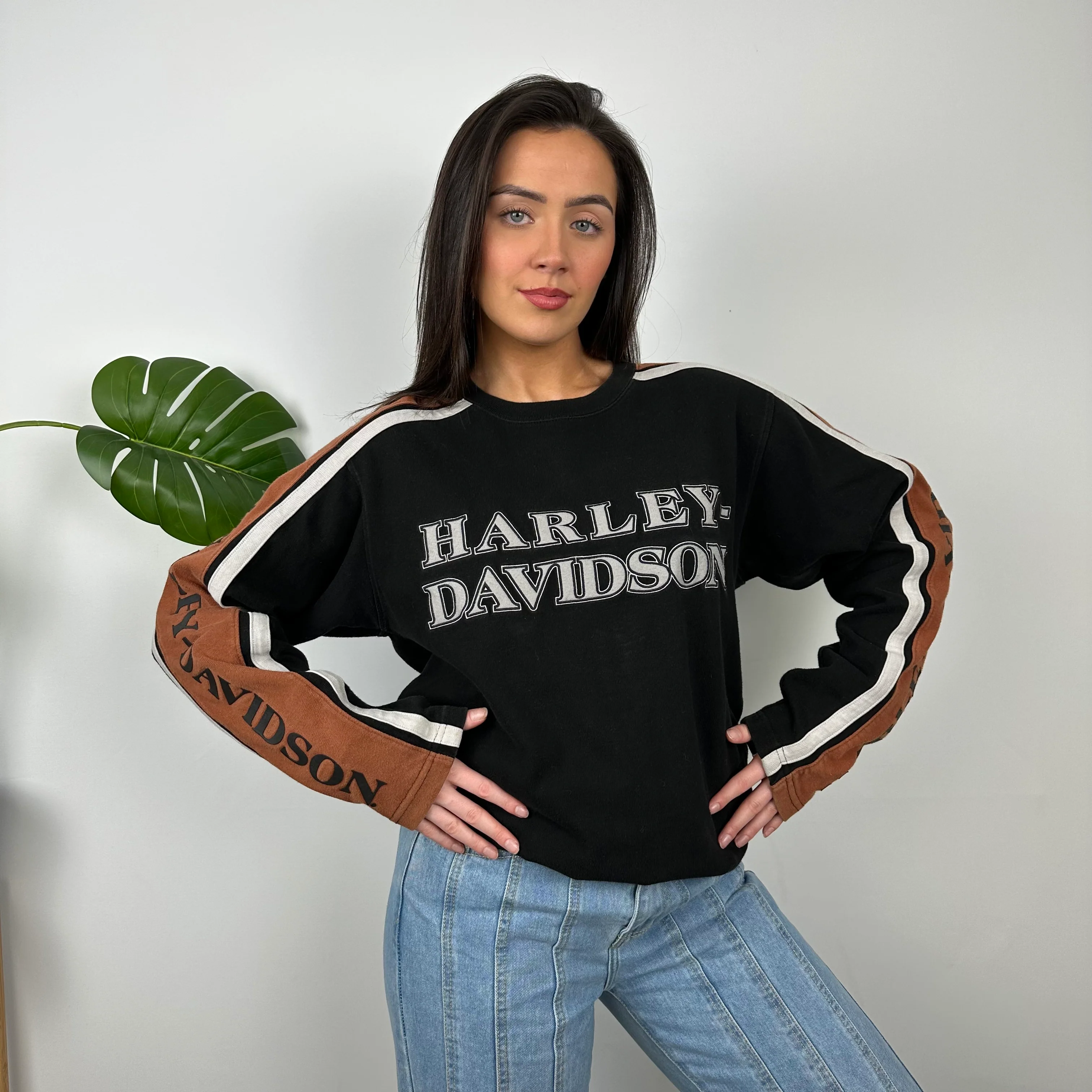 Harley Davidson RARE Black Embroidered Spell Out Sweatshirt (L)