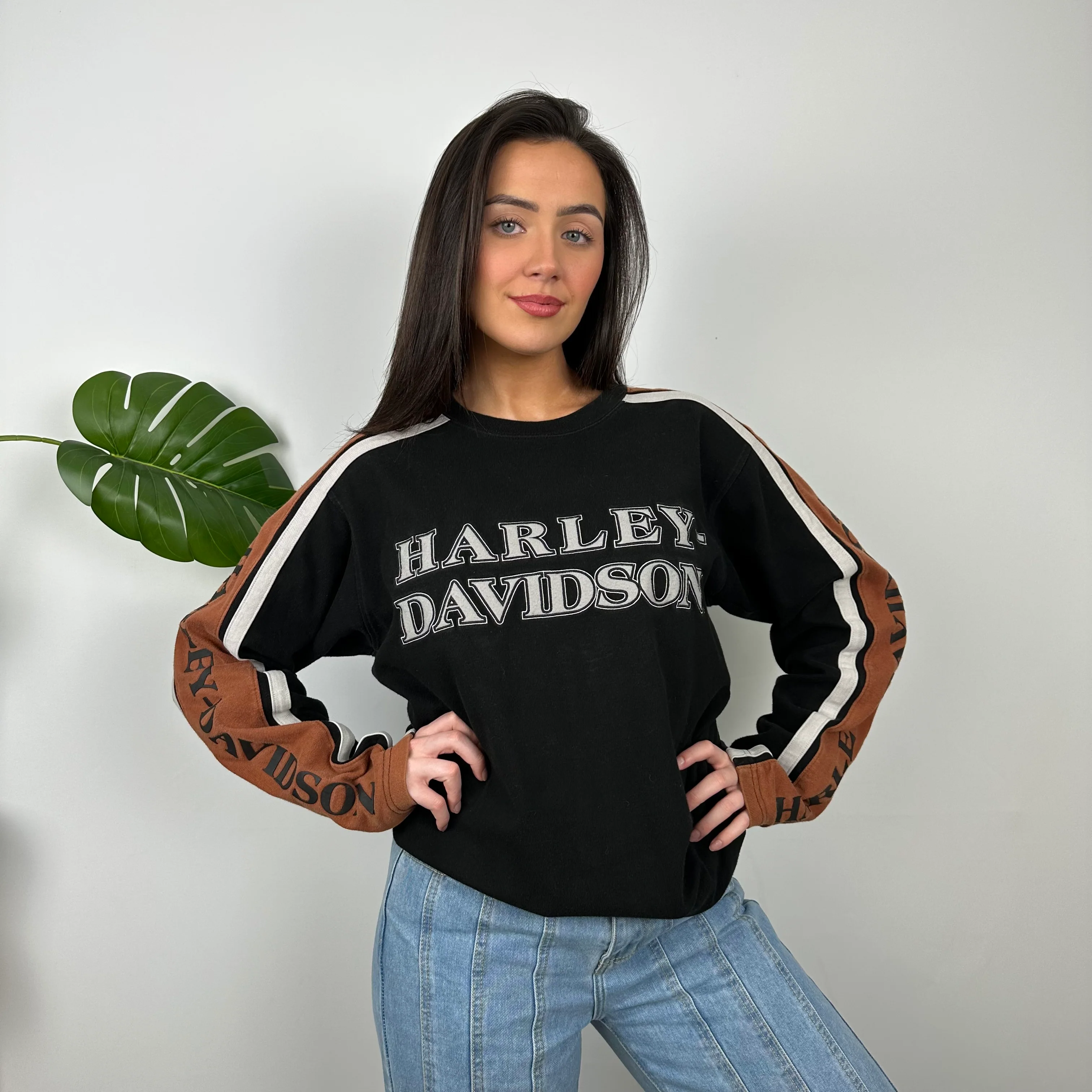 Harley Davidson RARE Black Embroidered Spell Out Sweatshirt (L) - Image 6