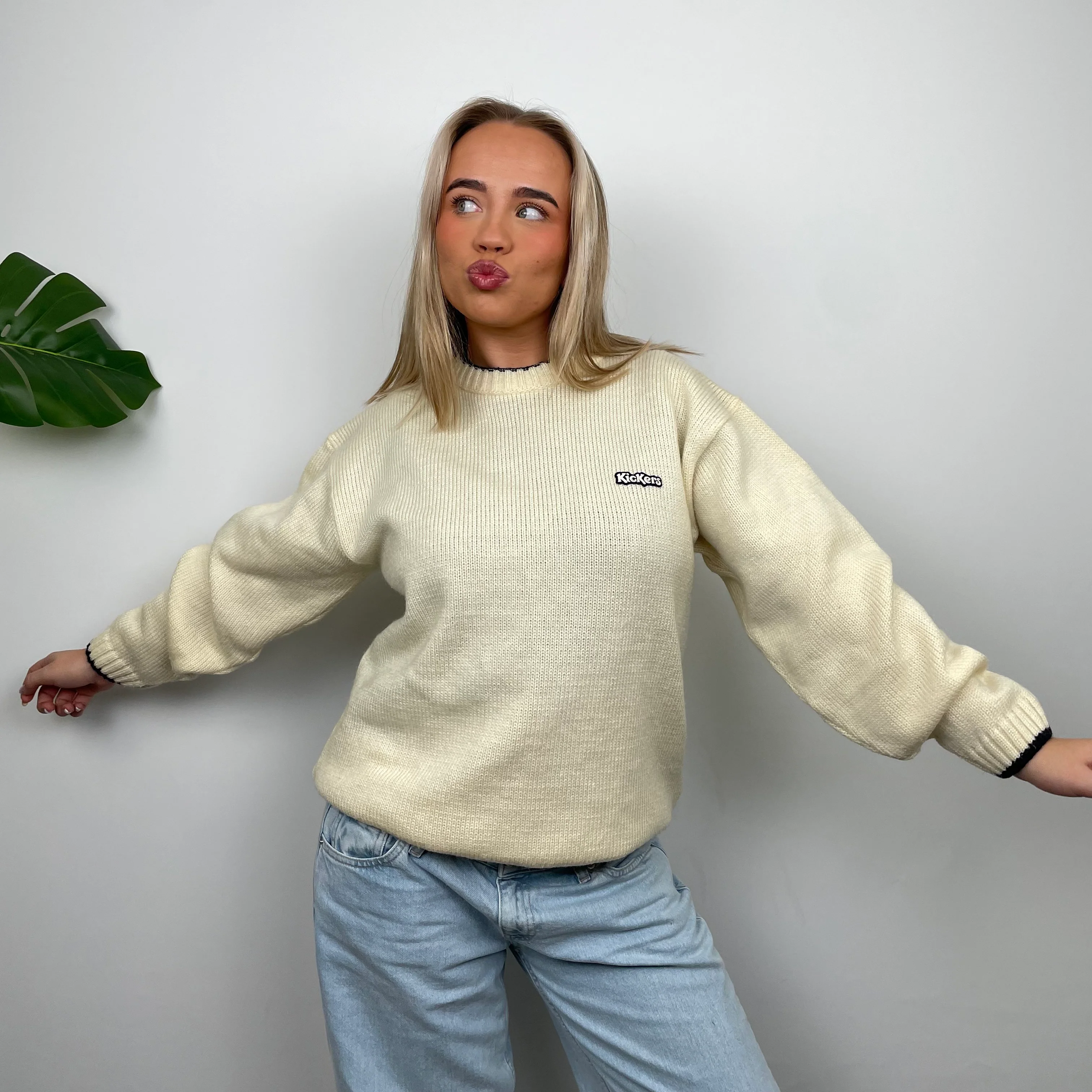 Kickers Cream Spell Out Knitted Sweater (L) - Image 5