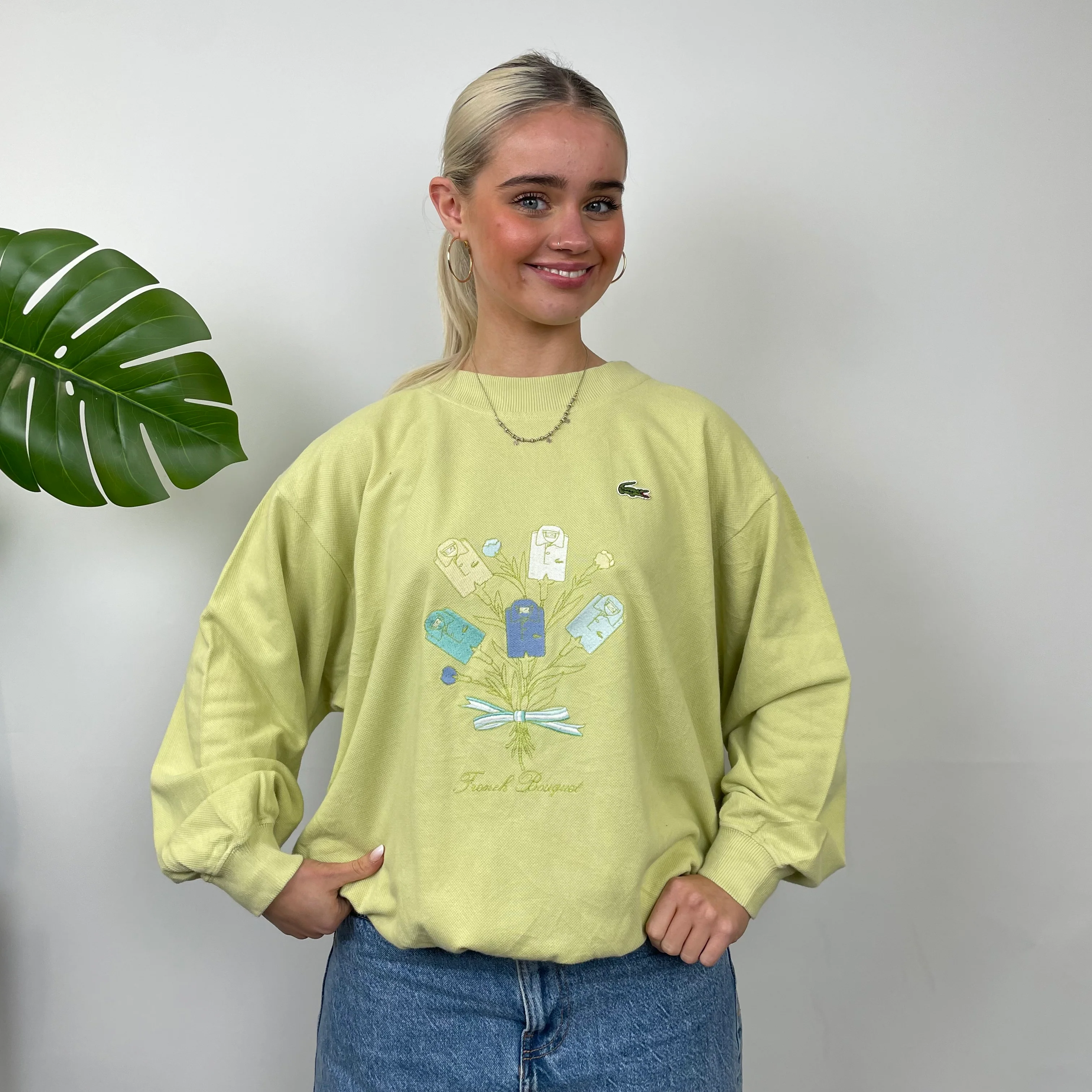 Lacoste RARE Lime Embroidered Spell Out Sweatshirt (M) - Image 2