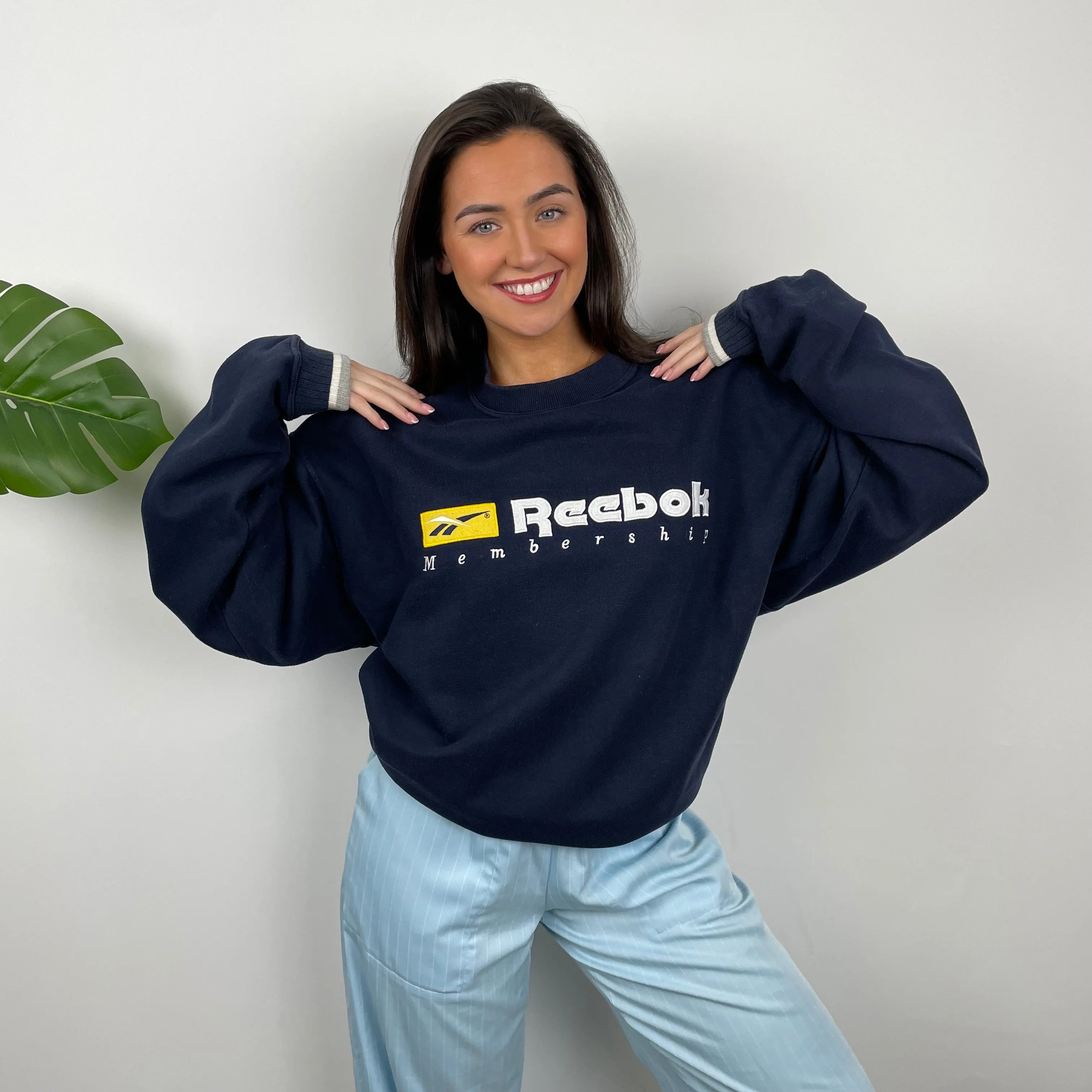 Reebok Membership RARE Navy Embroidered Spell Out Sweatshirt (M) - Image 3