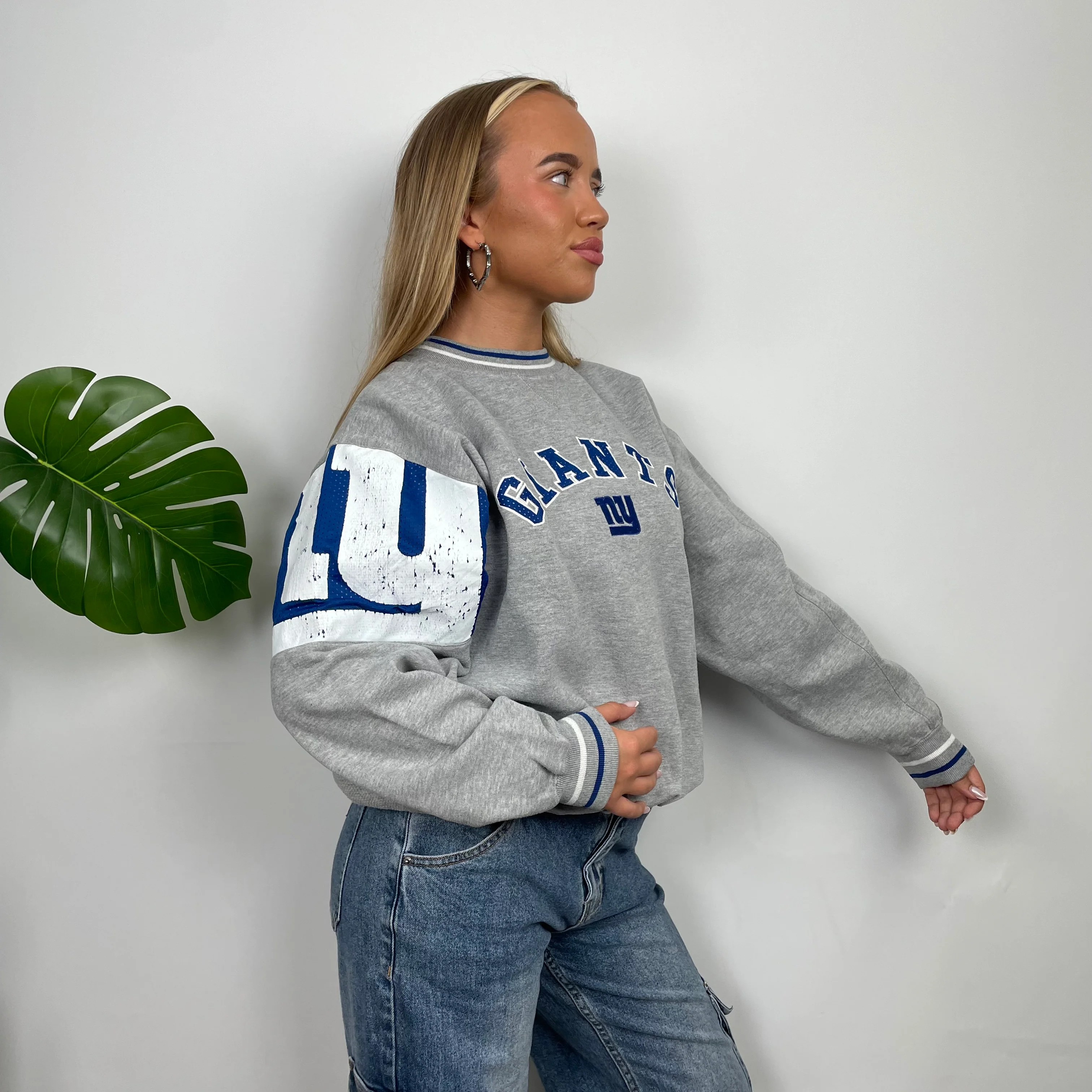 New York Giants Grey Embroidered Spell Out Sweatshirt (M) - Image 3