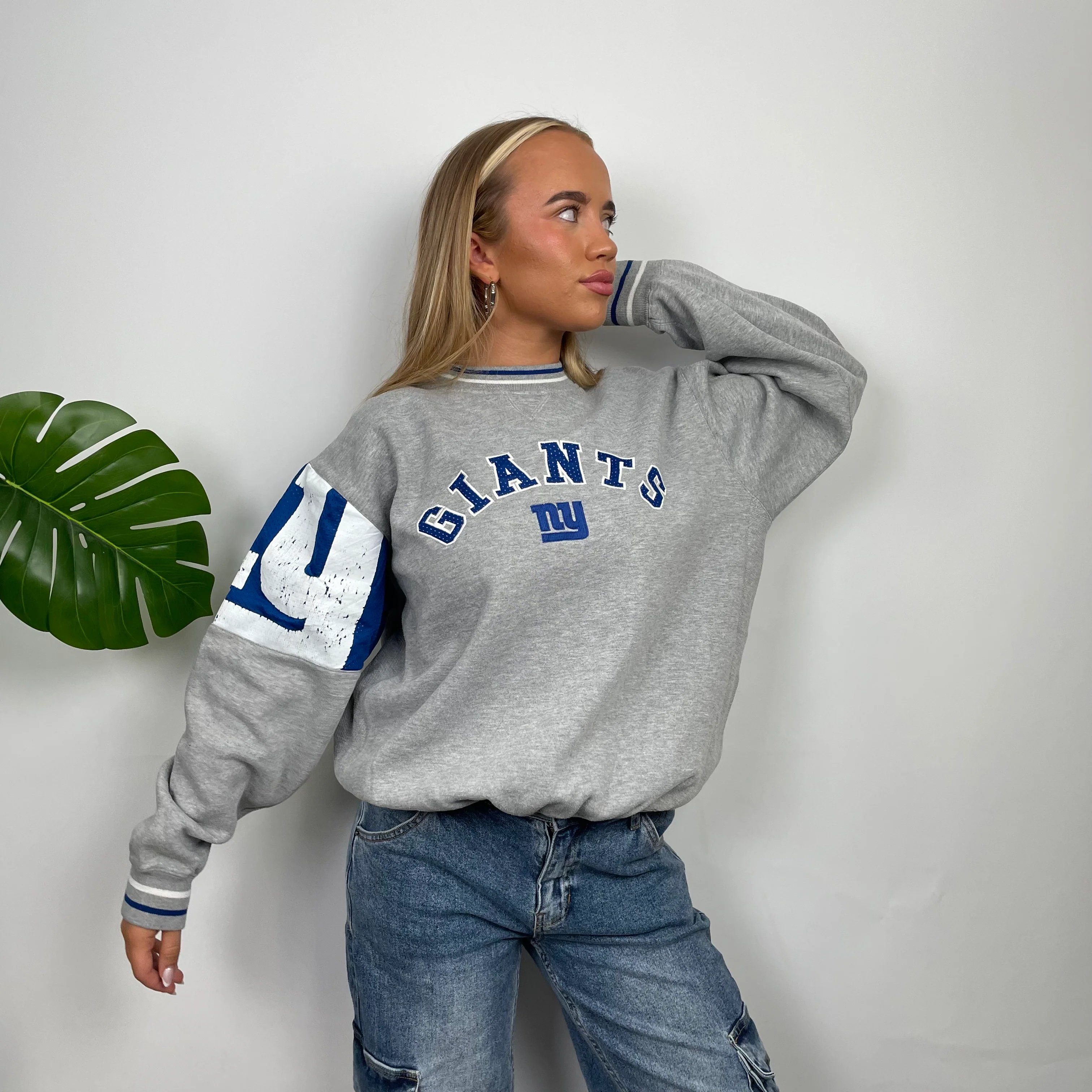 New York Giants Grey Embroidered Spell Out Sweatshirt (M) - Image 5