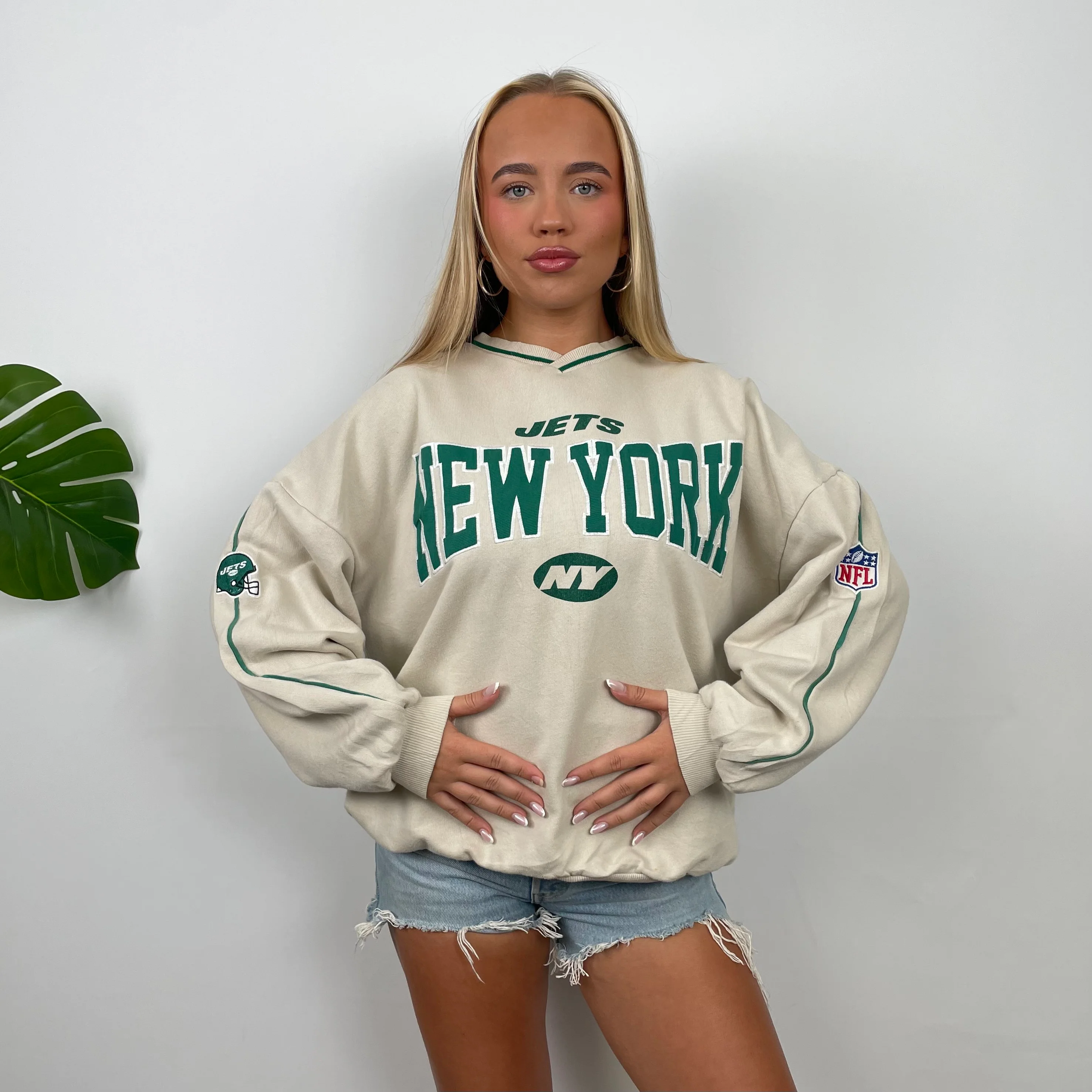 New York Jets Cream Embroidered Spell Out Sweatshirt (S) - Image 2