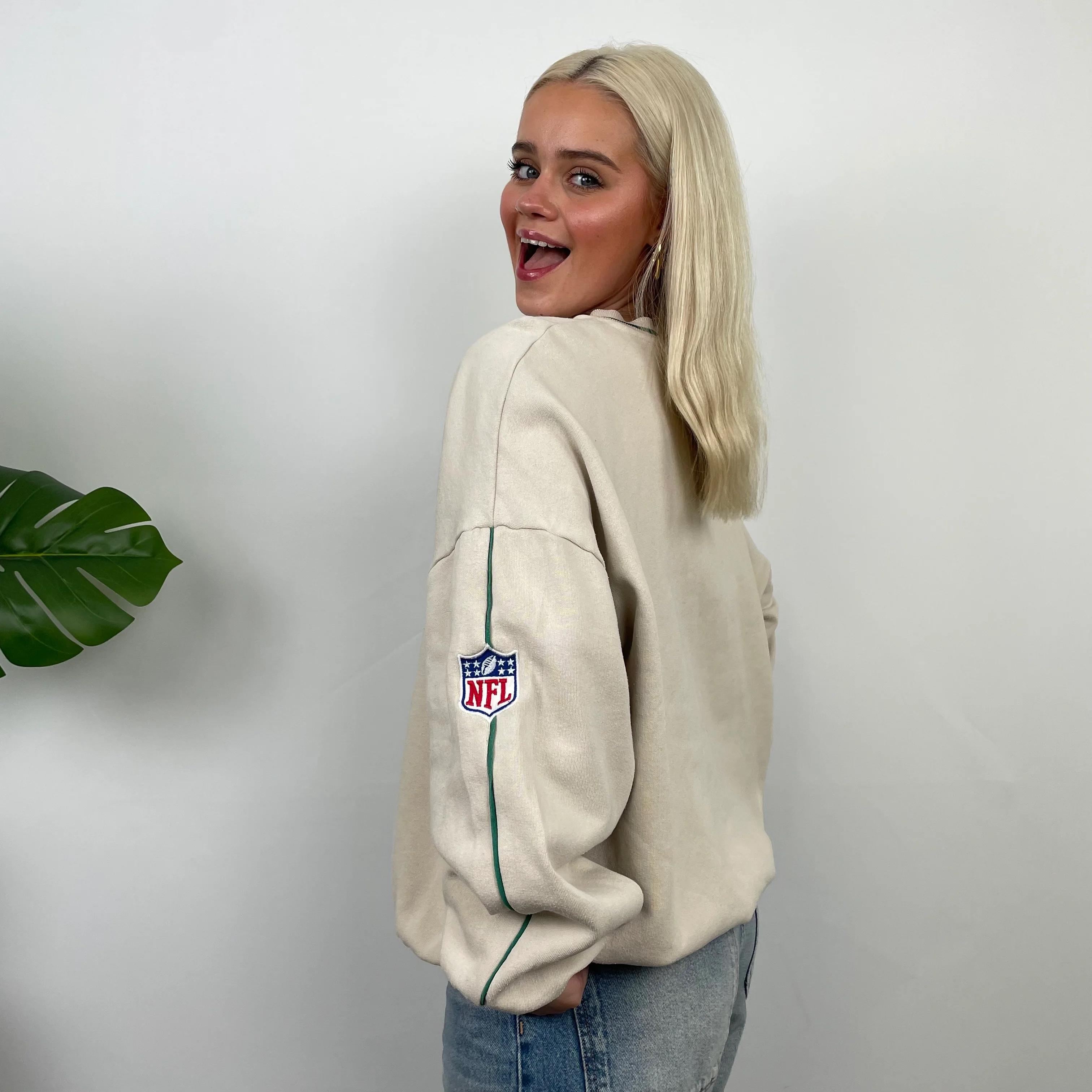 New York Jets Cream Embroidered Spell Out Sweatshirt (S) - Image 3