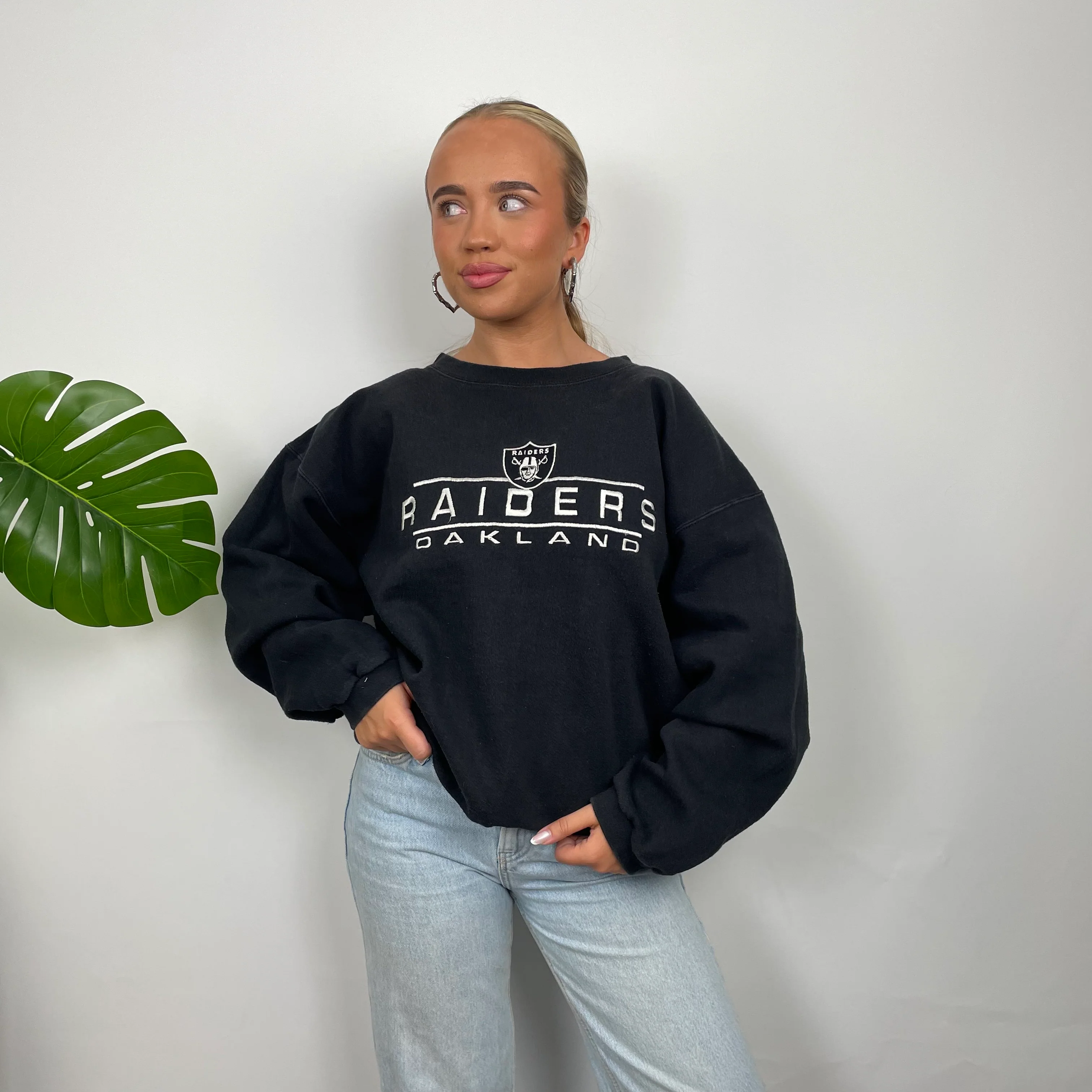 NFL Las Vegas Raiders Black Embroidered Spell Out Sweatshirt (M) - Image 2