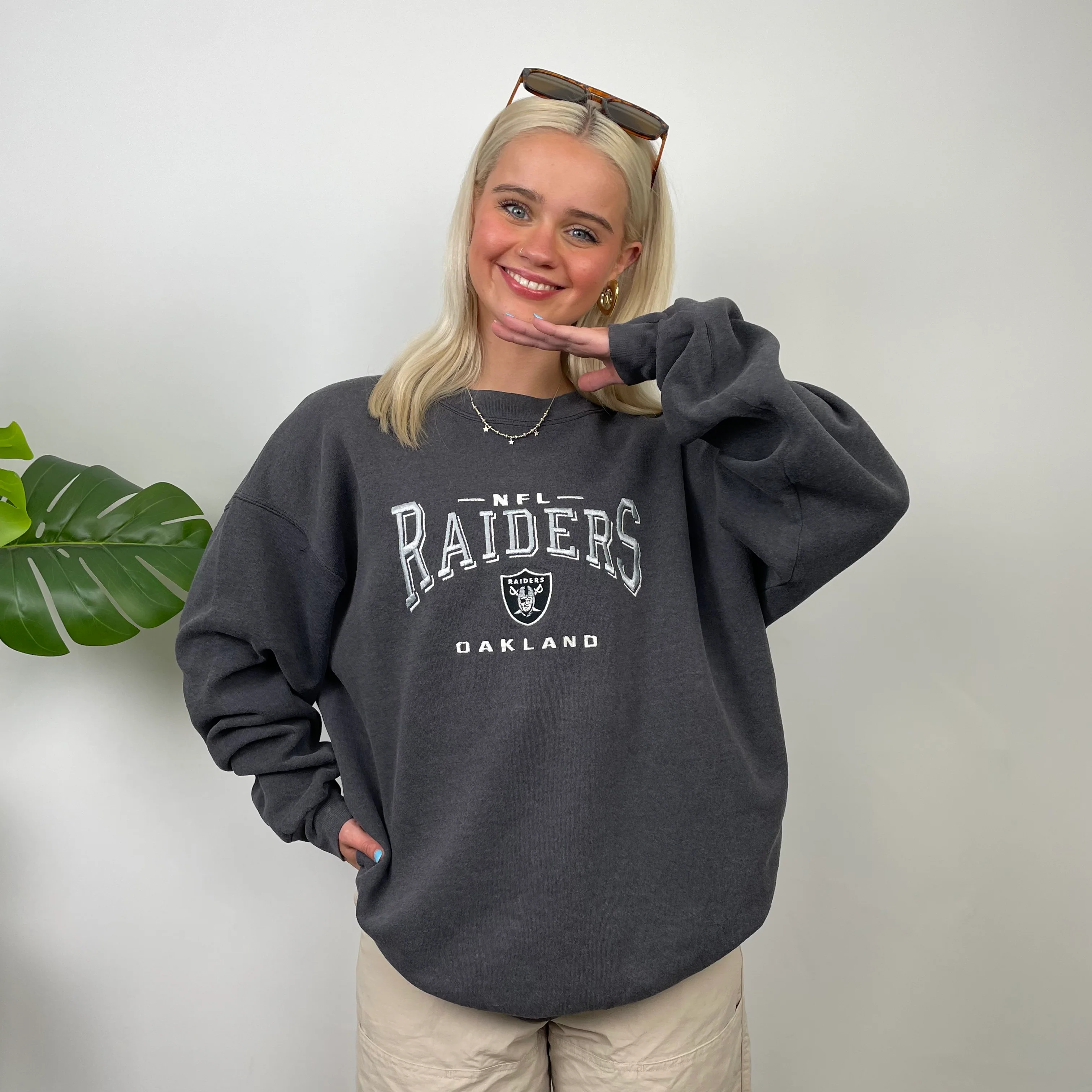 NFL Las Vegas Raiders Grey Embroidered Spell Out Sweatshirt (L) - Image 3