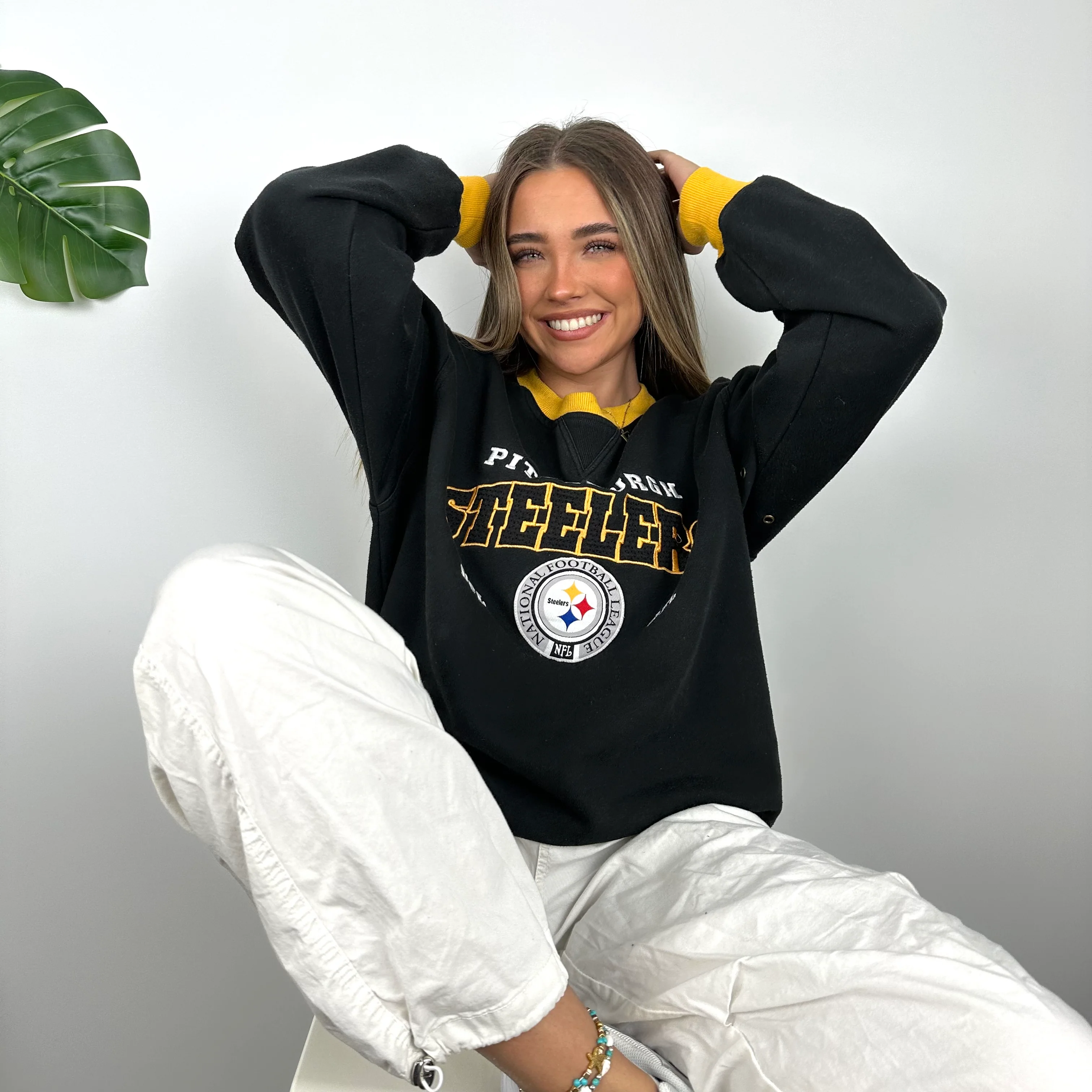 NFL Pittsburgh Steelers Black Embroidered Spell Out Sweatshirt (M) - Image 4